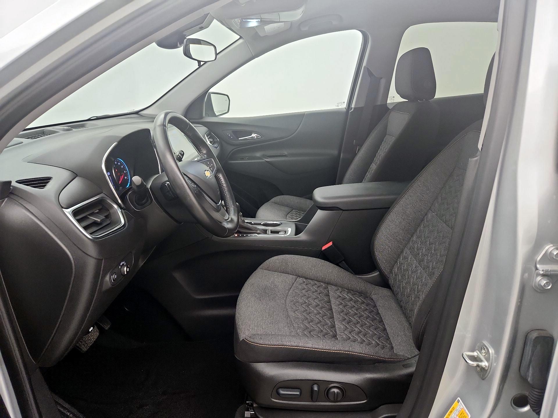 Thumbnail: 2022 Chevrolet Equinox - 11