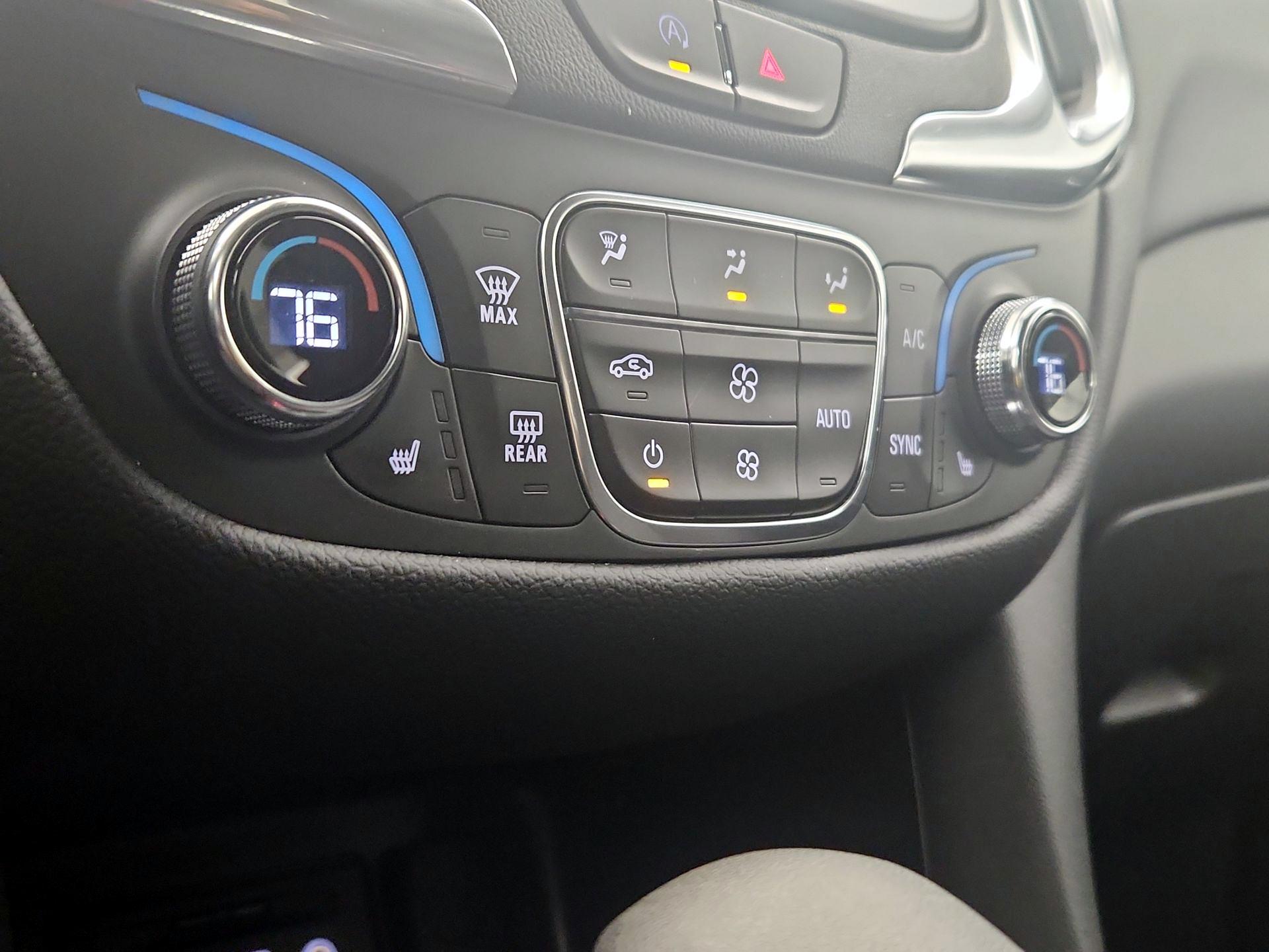 Thumbnail: 2022 Chevrolet Equinox - 16