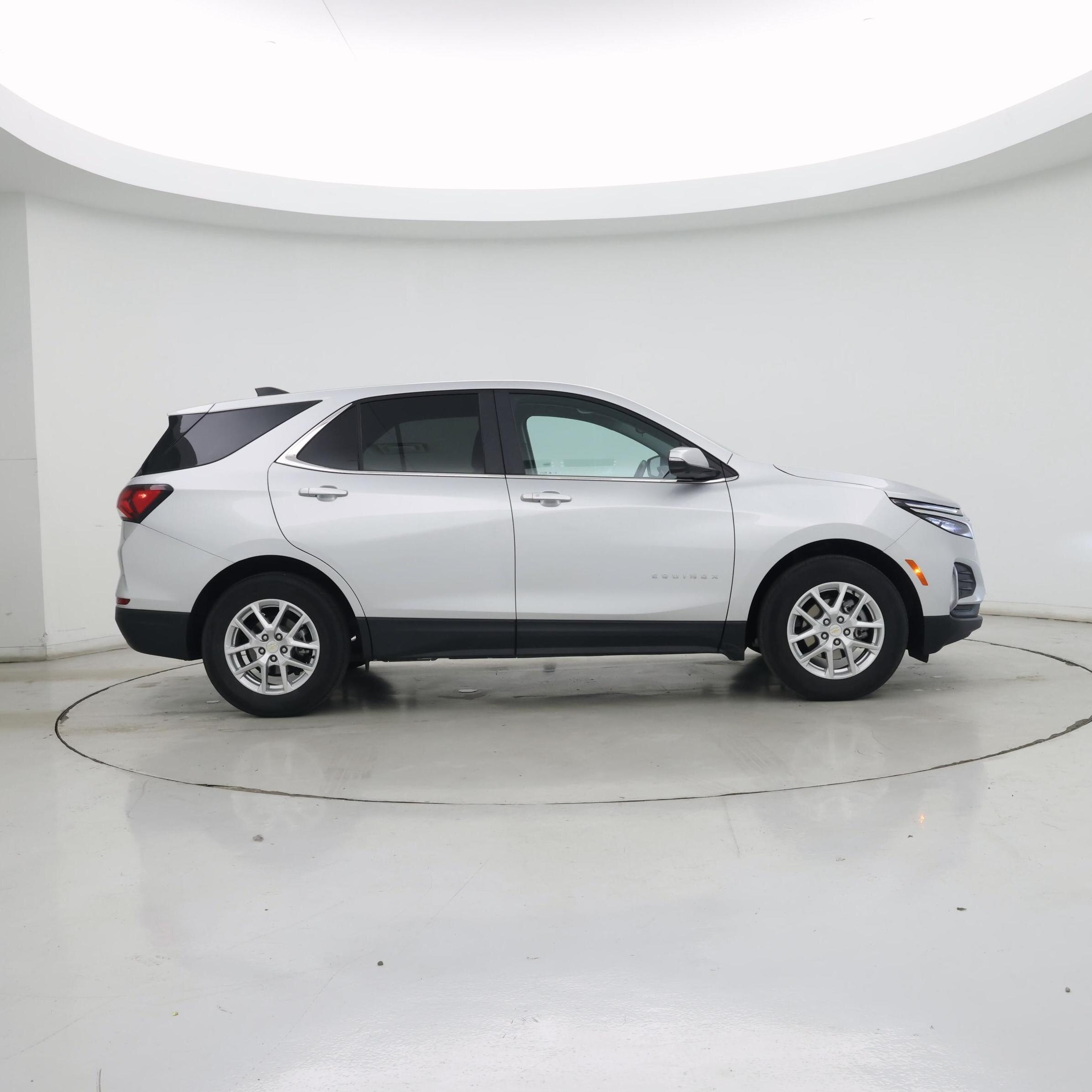 Thumbnail: 2022 Chevrolet Equinox - 7