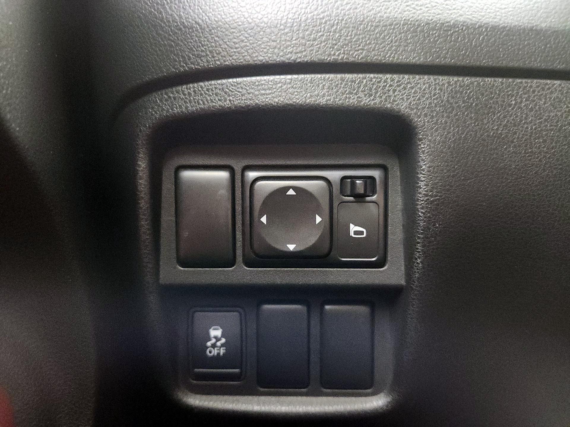 Thumbnail: 2015 Nissan Juke - 13