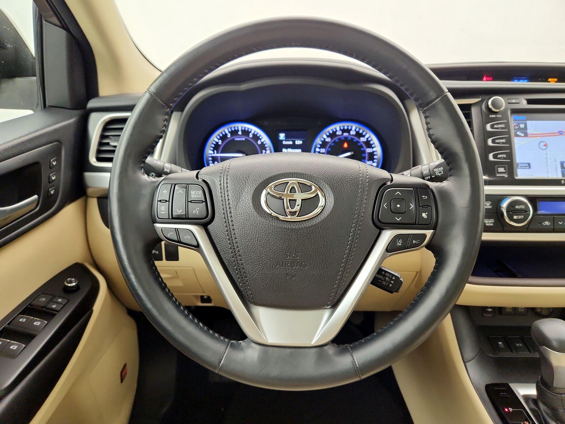 Thumbnail: 2018 Toyota Highlander - 10