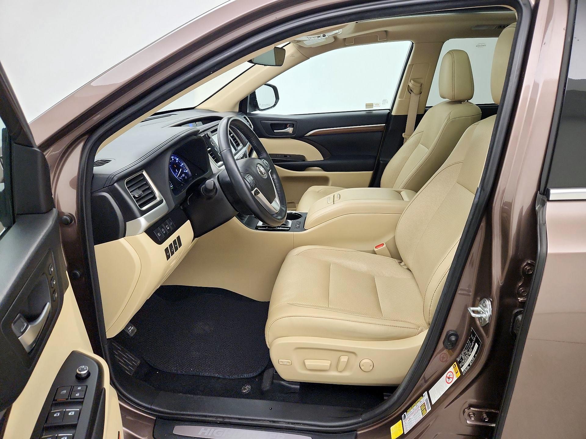 Thumbnail: 2018 Toyota Highlander - 11