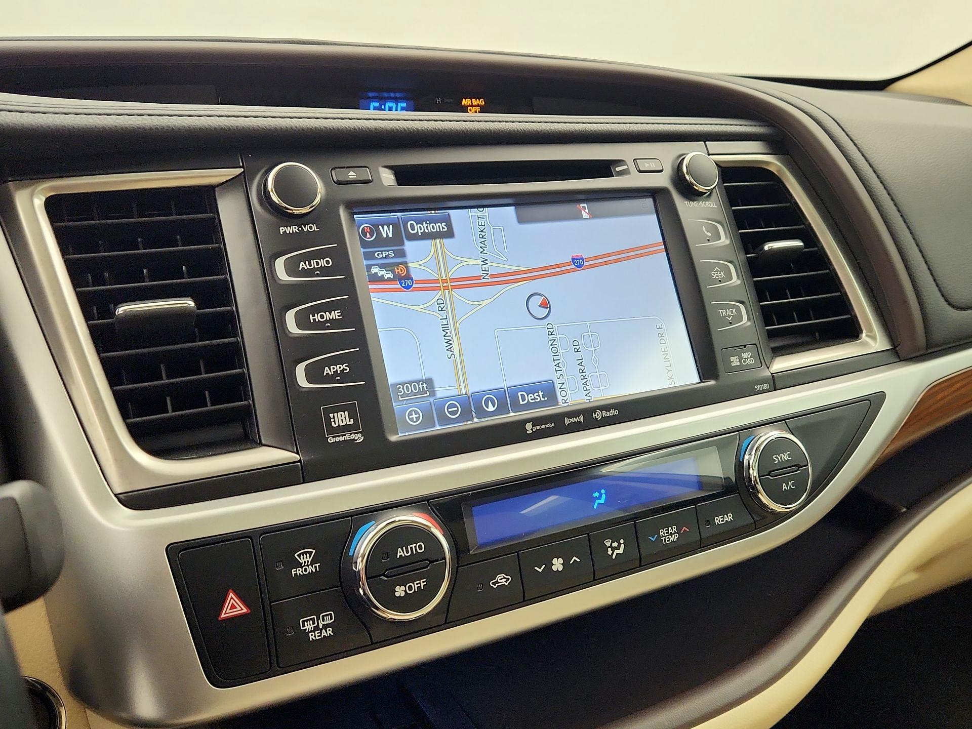 Thumbnail: 2018 Toyota Highlander - 14