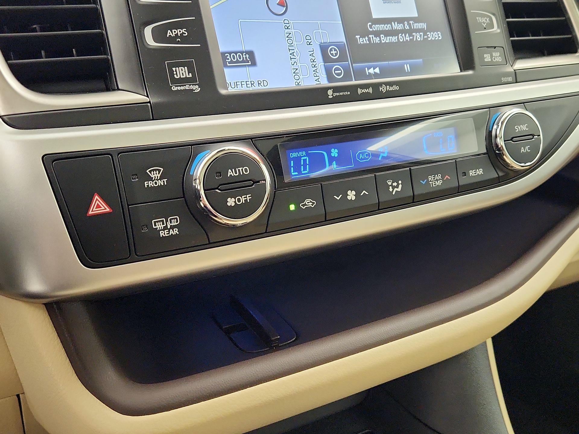 Thumbnail: 2018 Toyota Highlander - 17