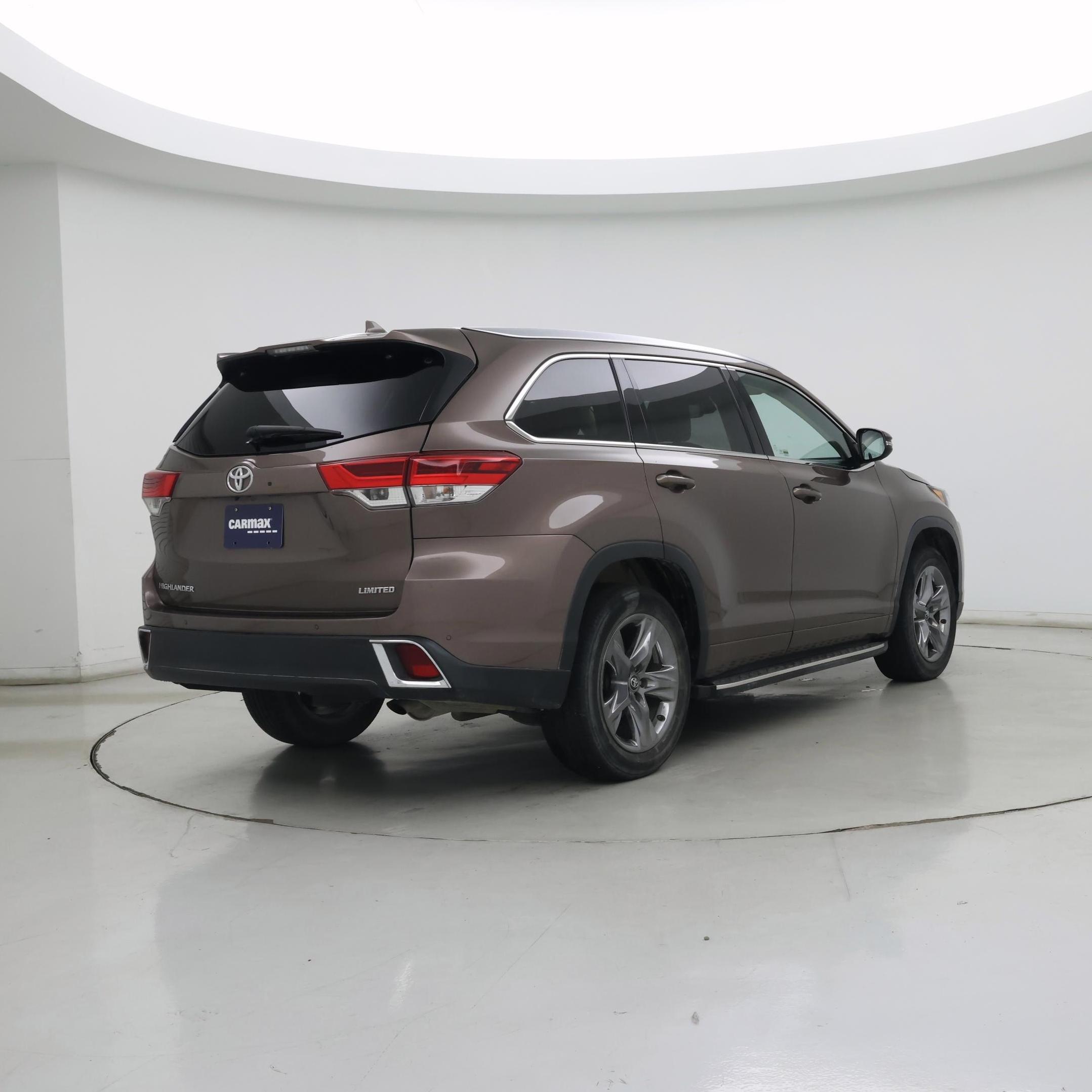 Thumbnail: 2018 Toyota Highlander - 8