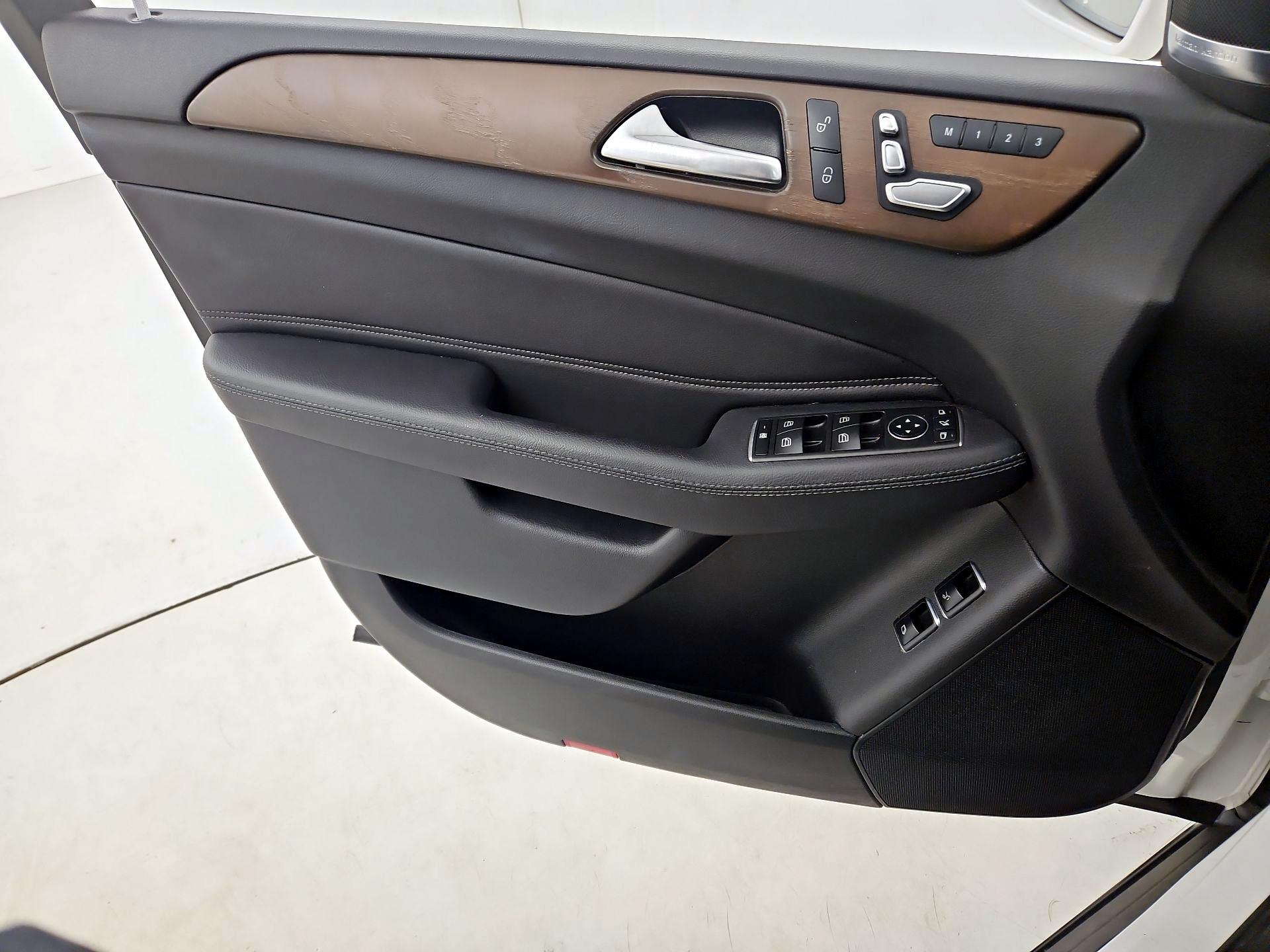 Thumbnail: 2019 Mercedes-Benz GLS - 12