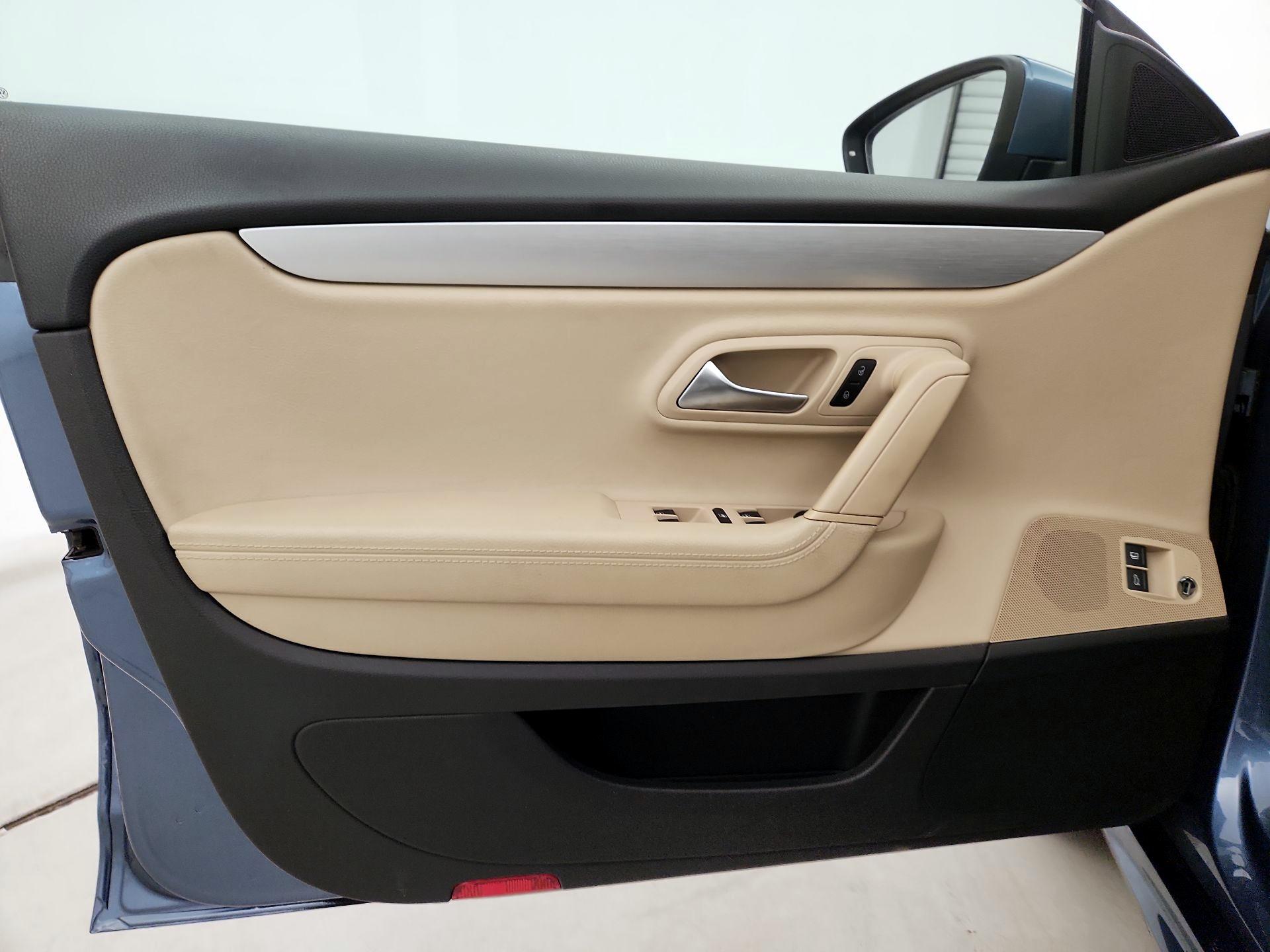 Thumbnail: 2016 Volkswagen CC - 12