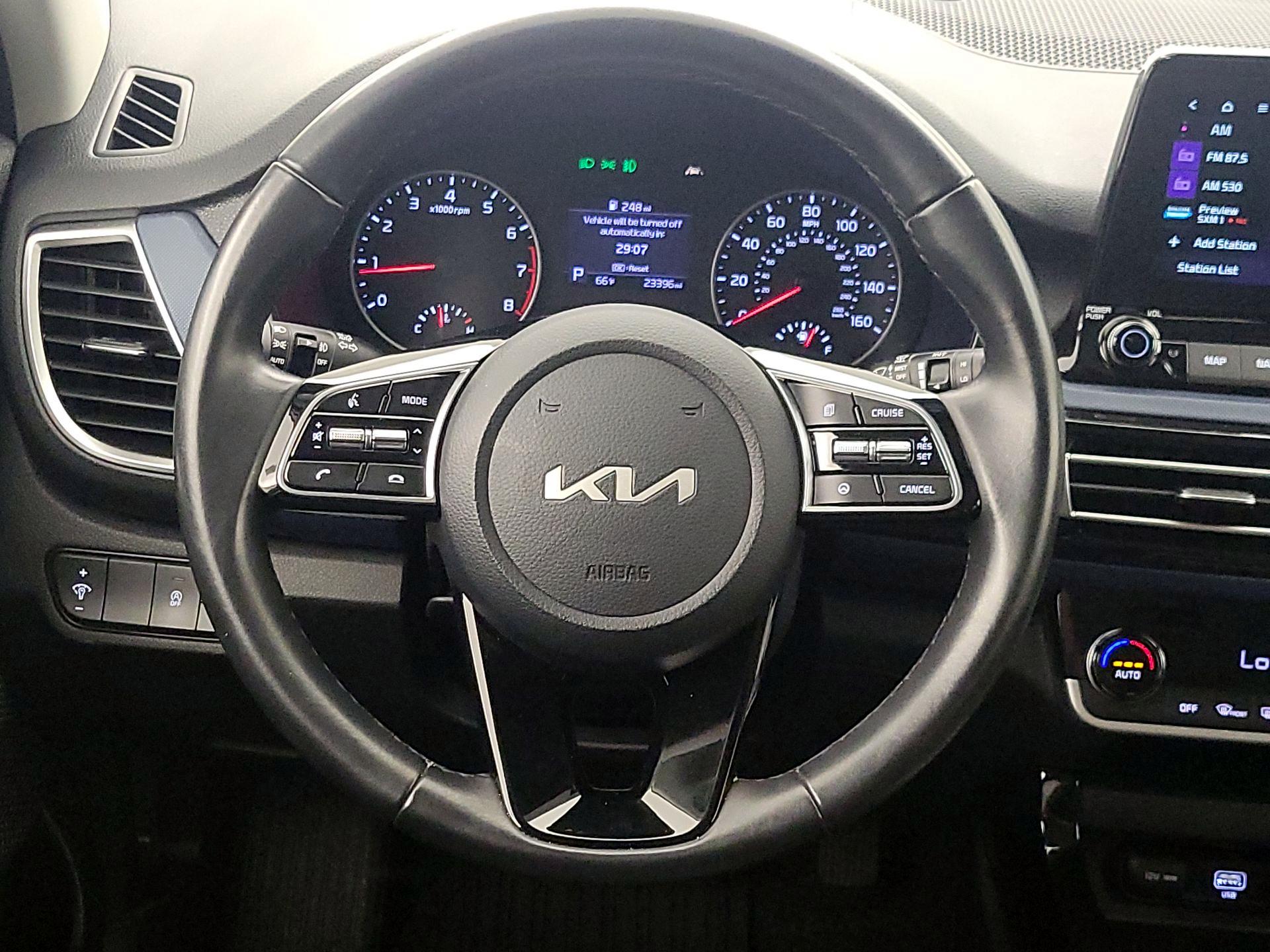 Thumbnail: 2023 Kia Seltos - 10