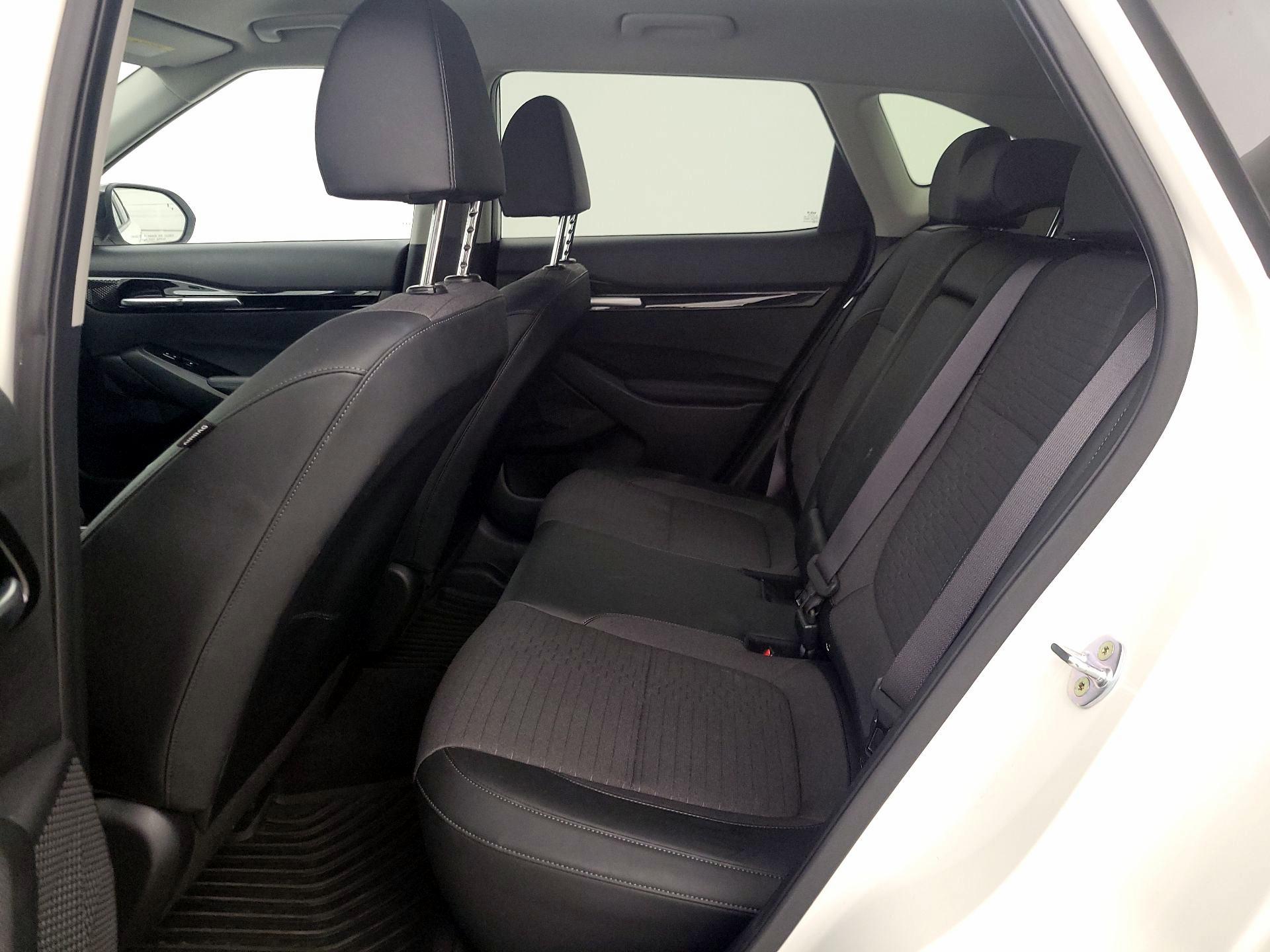 Thumbnail: 2023 Kia Seltos - 20