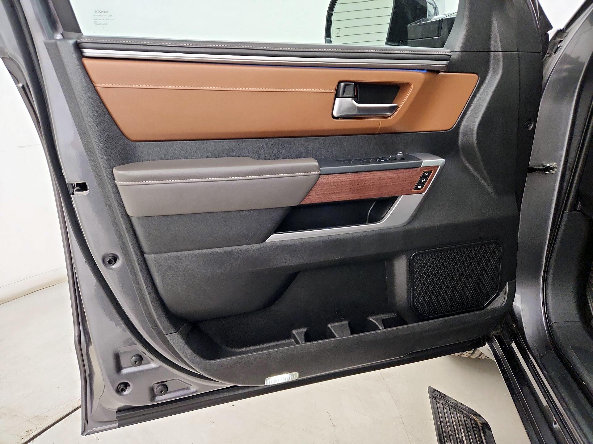 Thumbnail: 2022 Toyota Tundra - 12