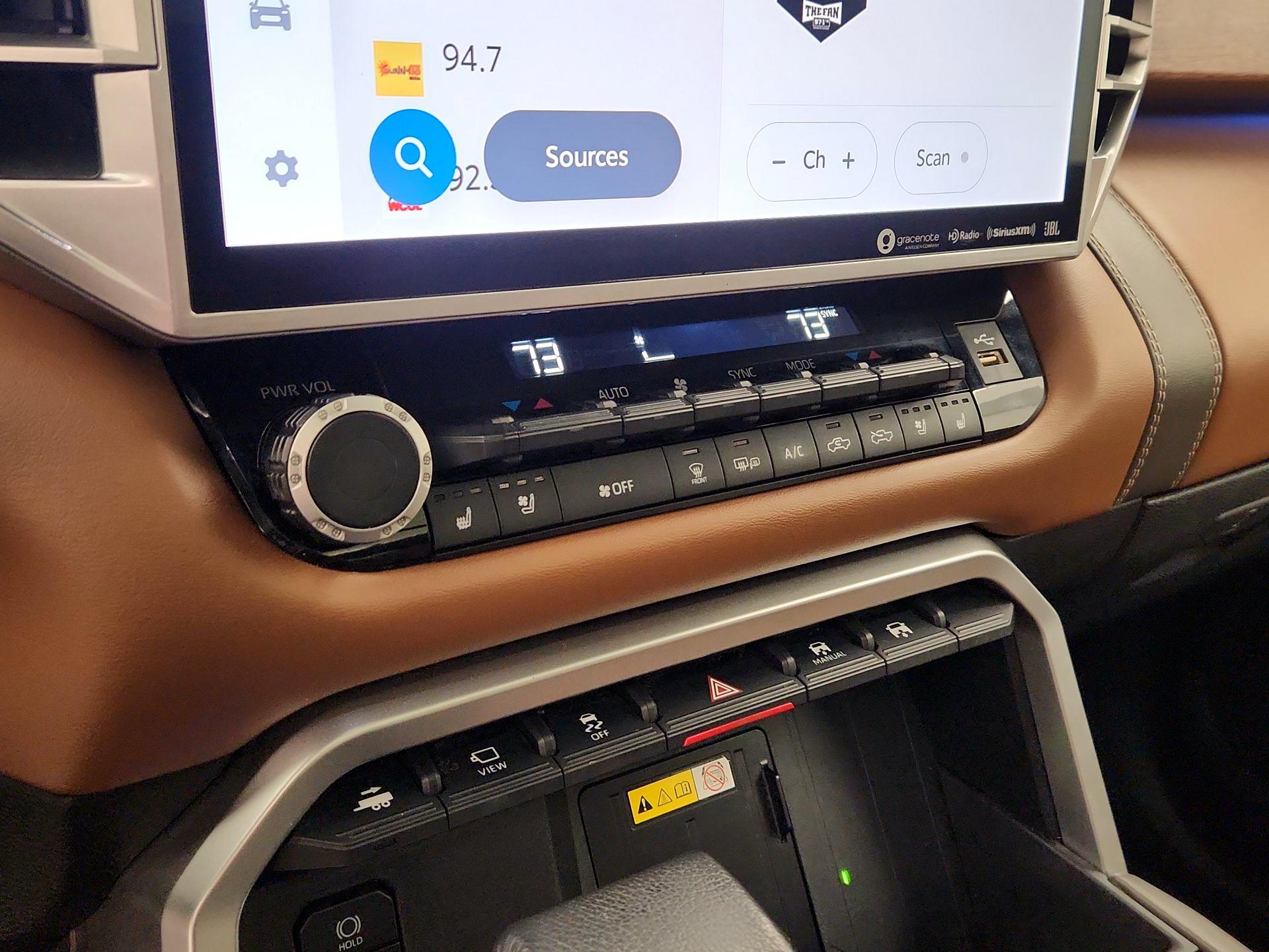 Thumbnail: 2022 Toyota Tundra - 16