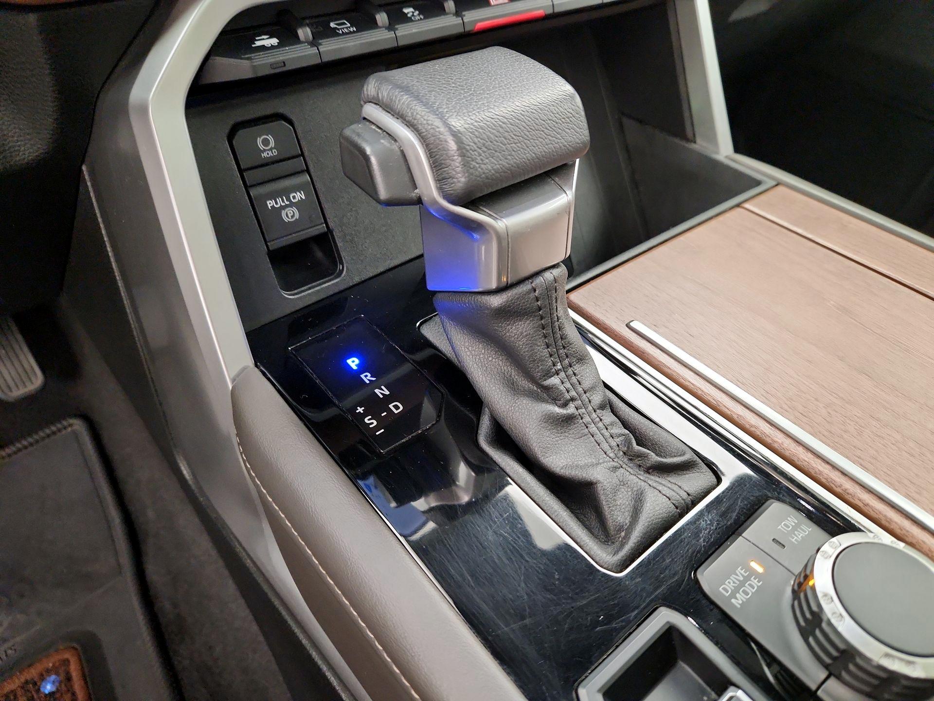 Thumbnail: 2022 Toyota Tundra - 17