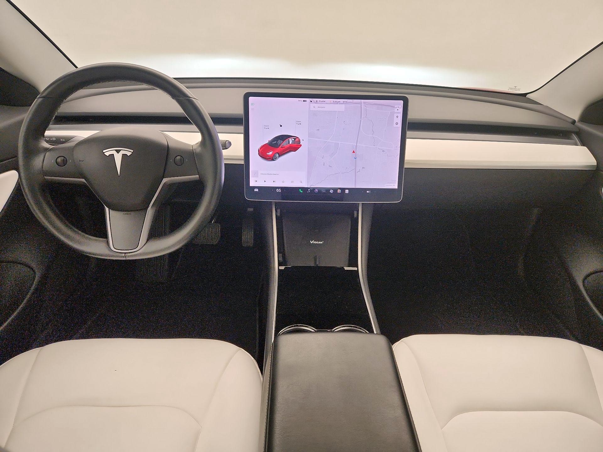 Thumbnail: 2019 Tesla Model 3 - 9