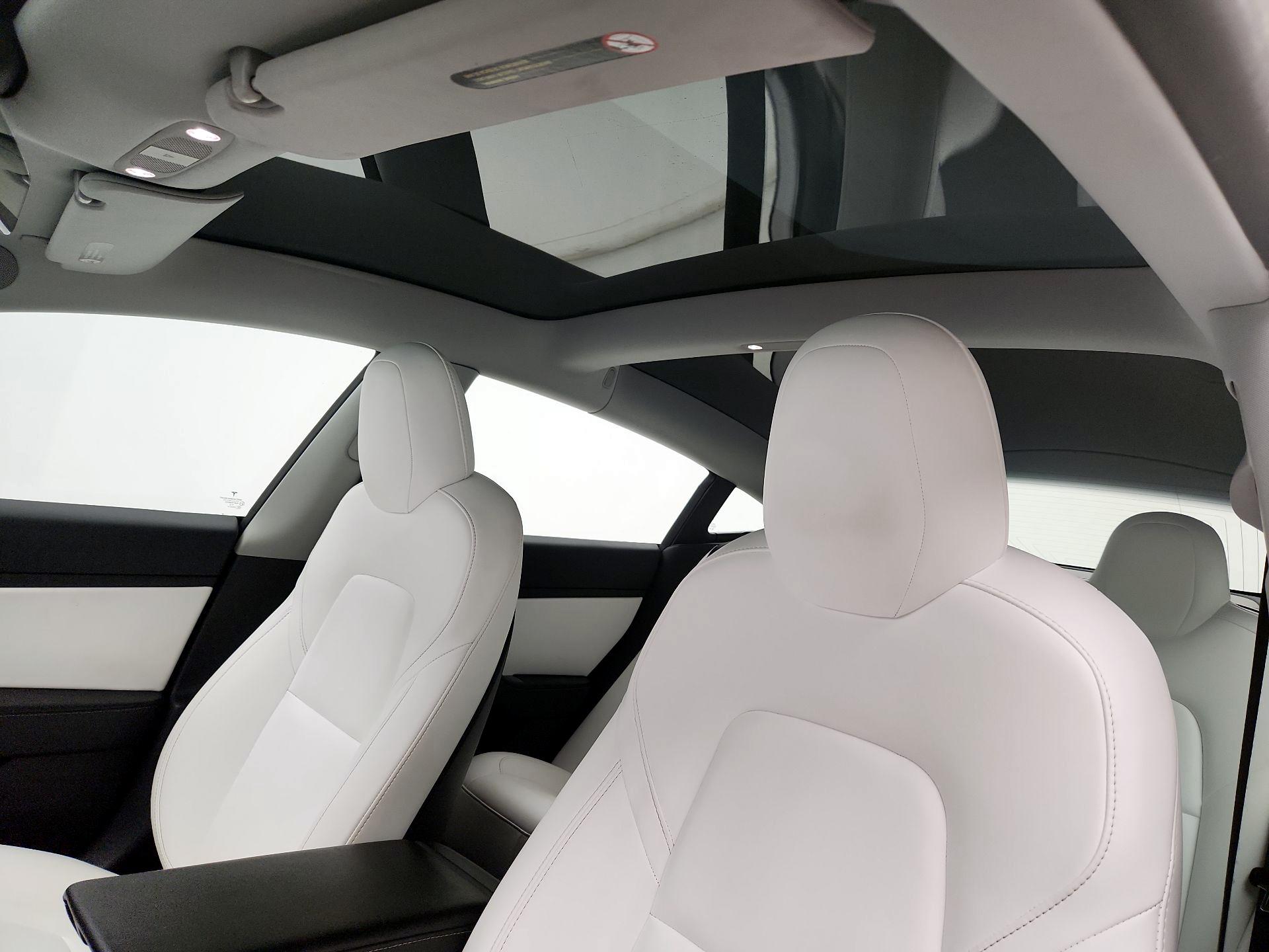 Thumbnail: 2019 Tesla Model 3 - 18