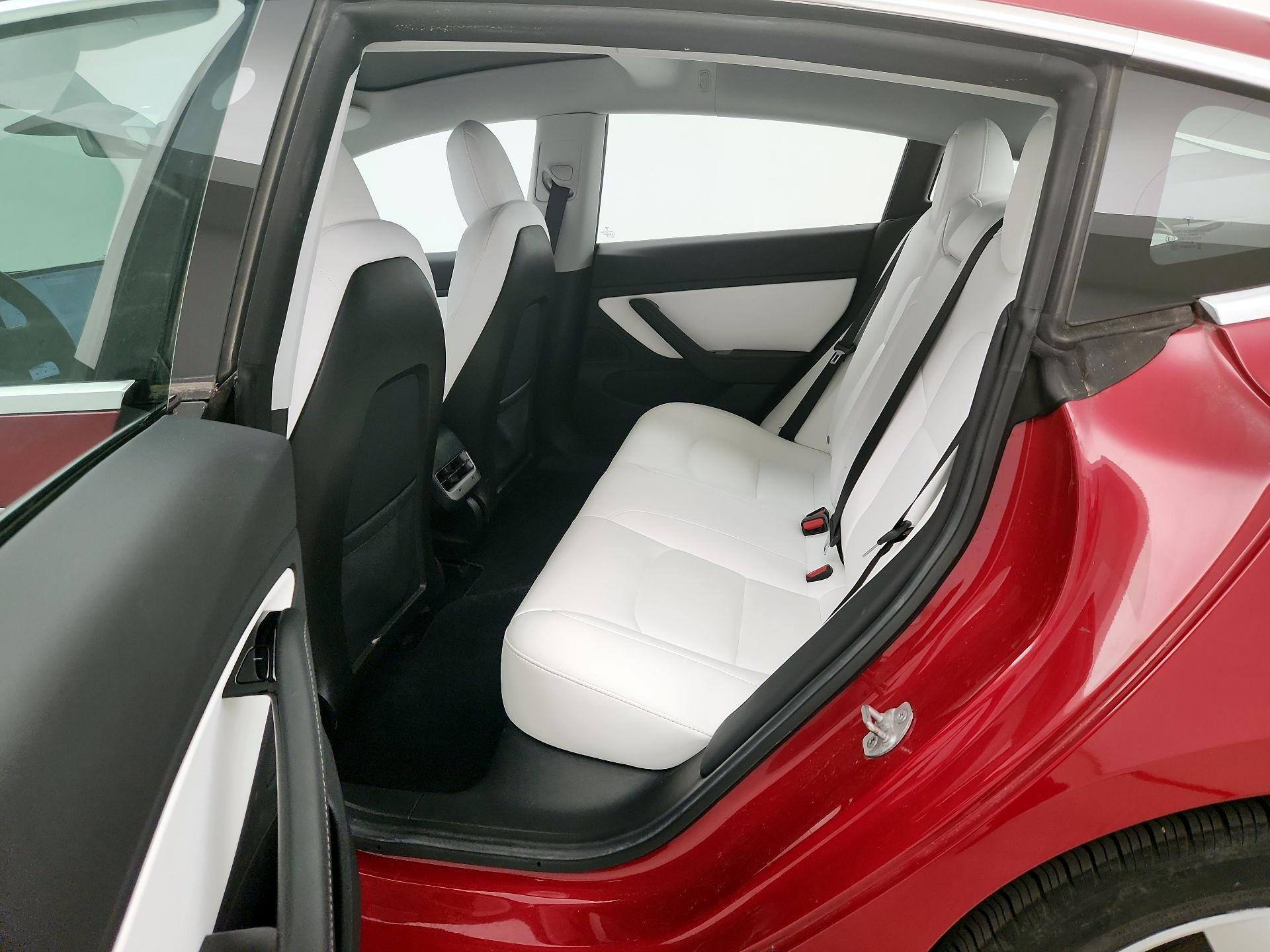 Thumbnail: 2019 Tesla Model 3 - 19