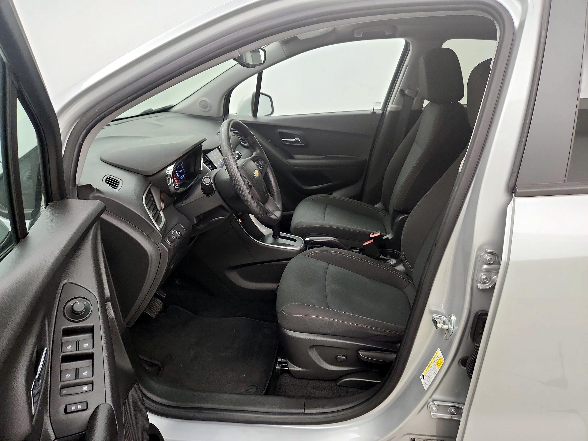 Thumbnail: 2021 Chevrolet Trax - 11