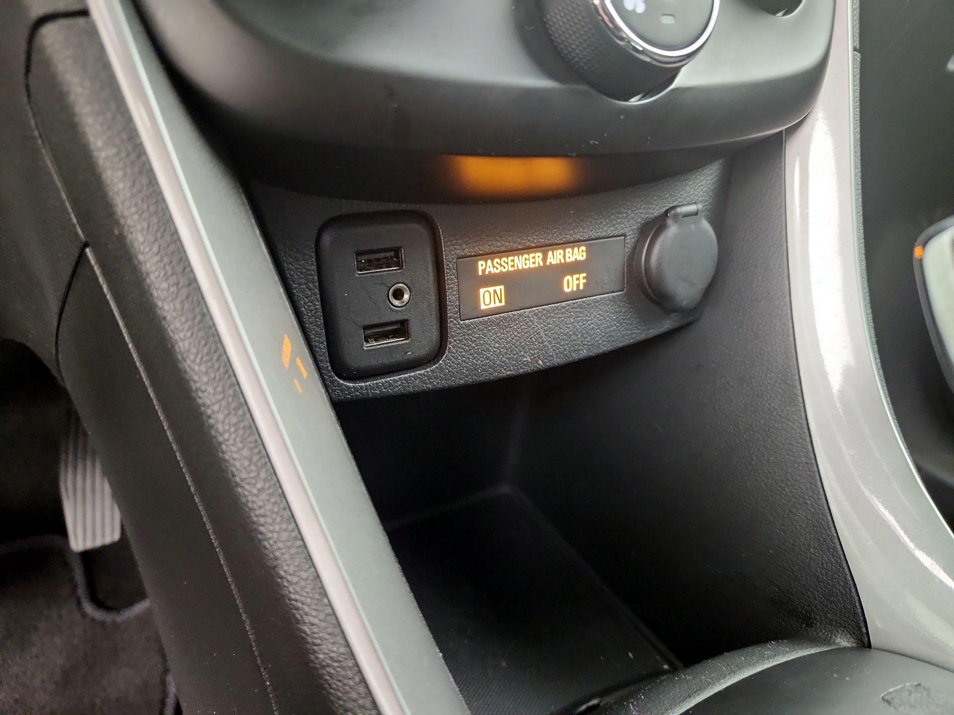 Thumbnail: 2021 Chevrolet Trax - 18