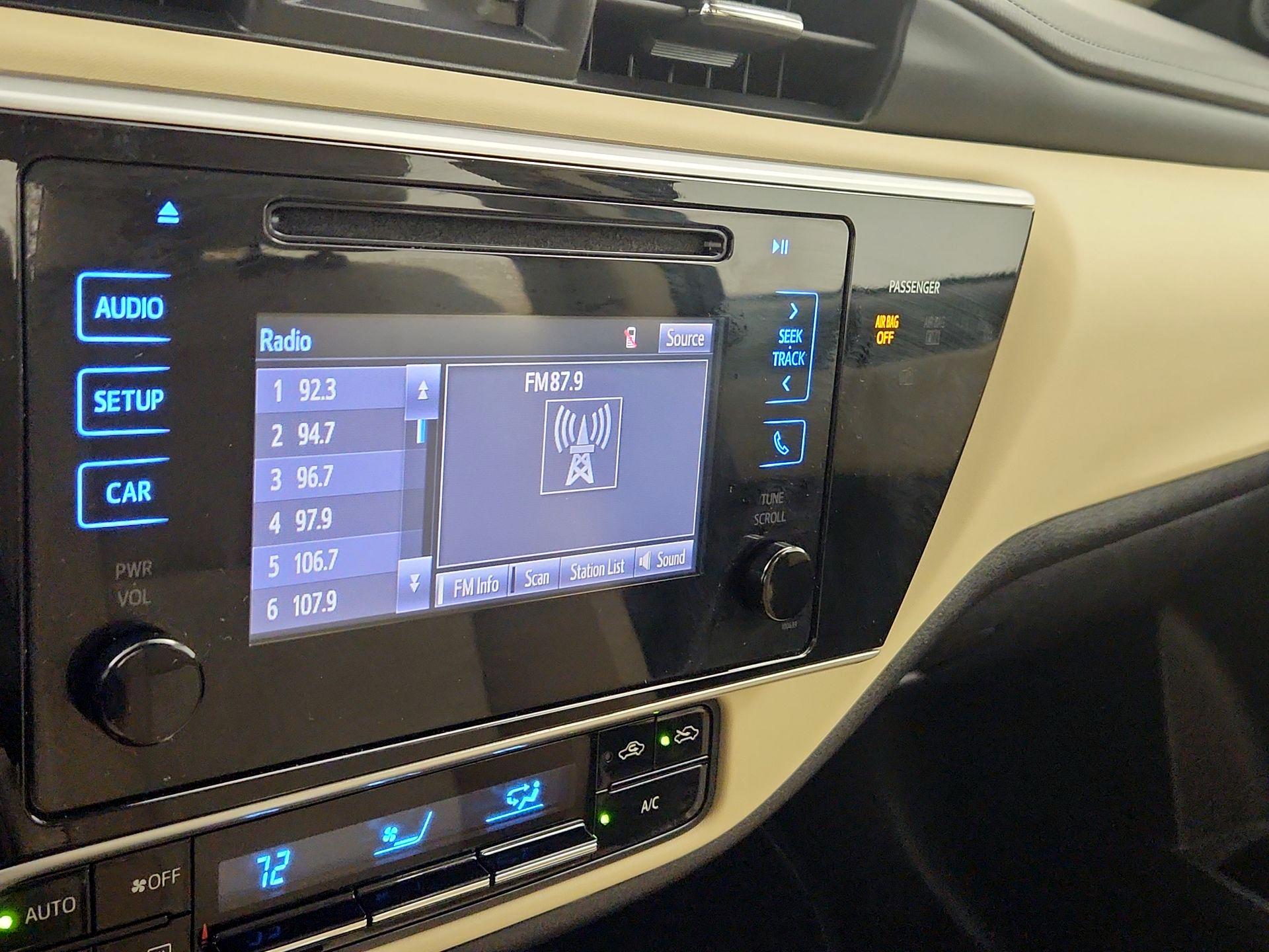 Thumbnail: 2017 Toyota Corolla - 15