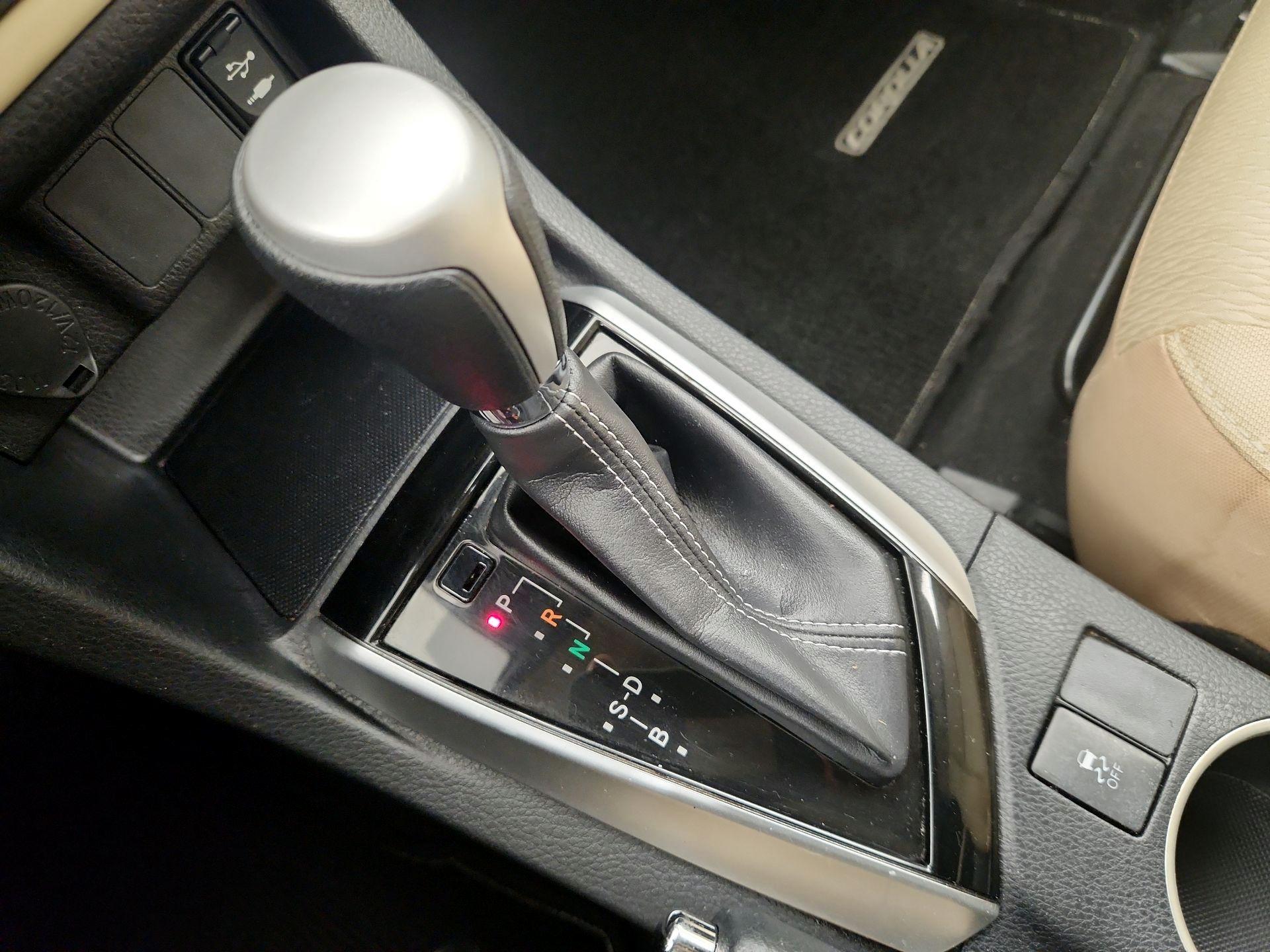 Thumbnail: 2017 Toyota Corolla - 17