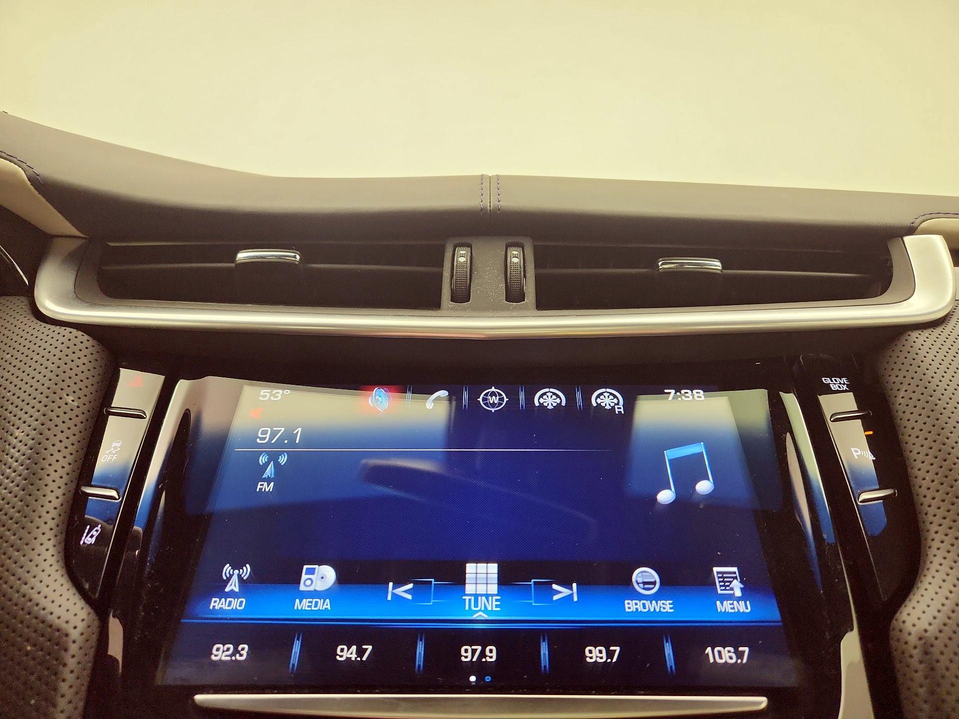 Thumbnail: 2016 Cadillac XTS - 16