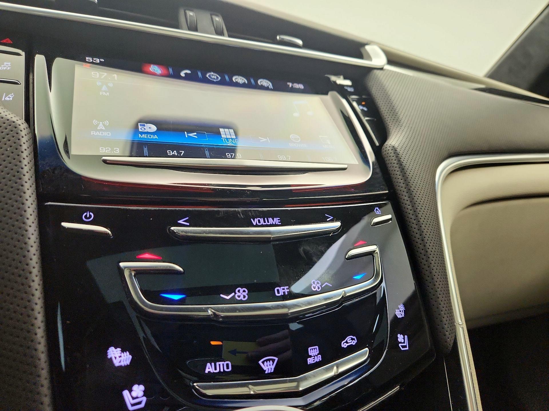 Thumbnail: 2016 Cadillac XTS - 17