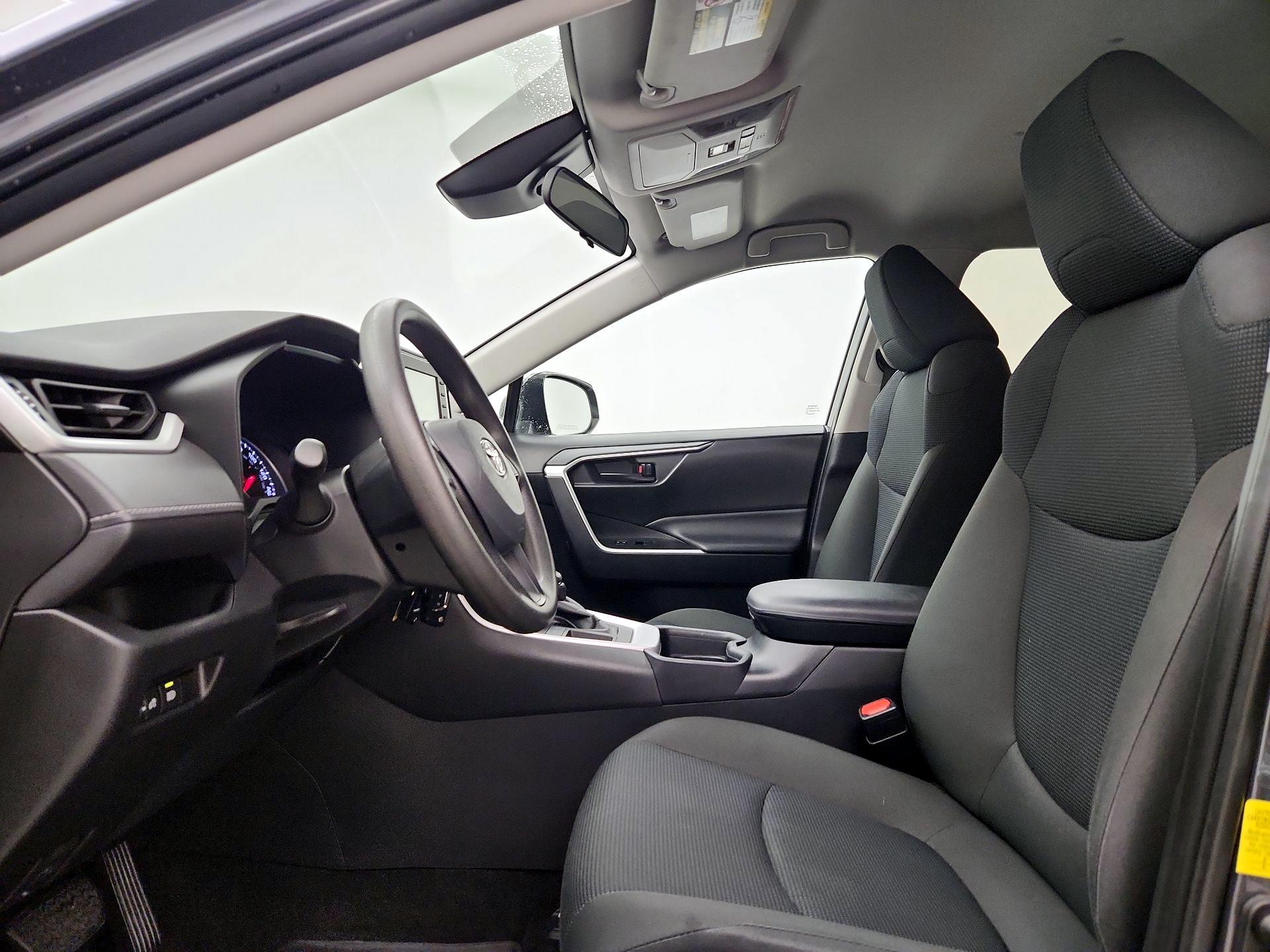 Thumbnail: 2021 Toyota RAV4 - 11