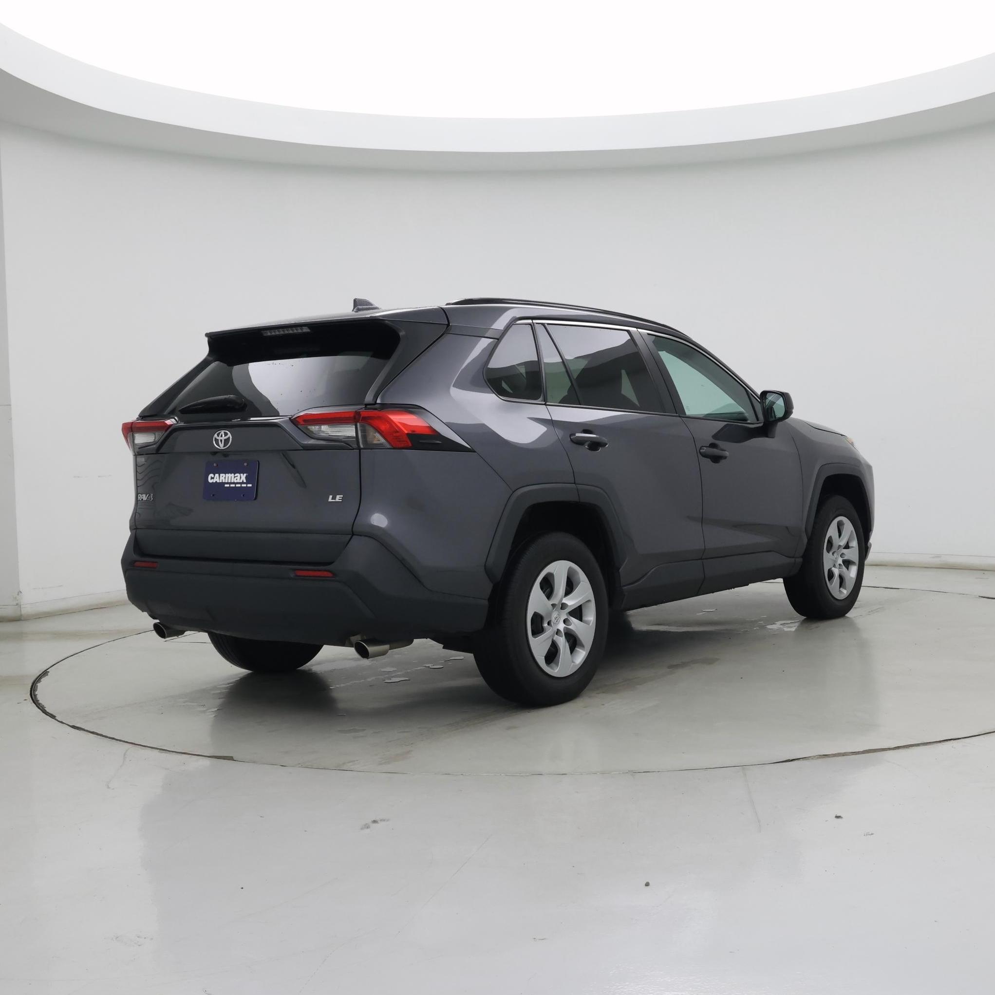Thumbnail: 2021 Toyota RAV4 - 8