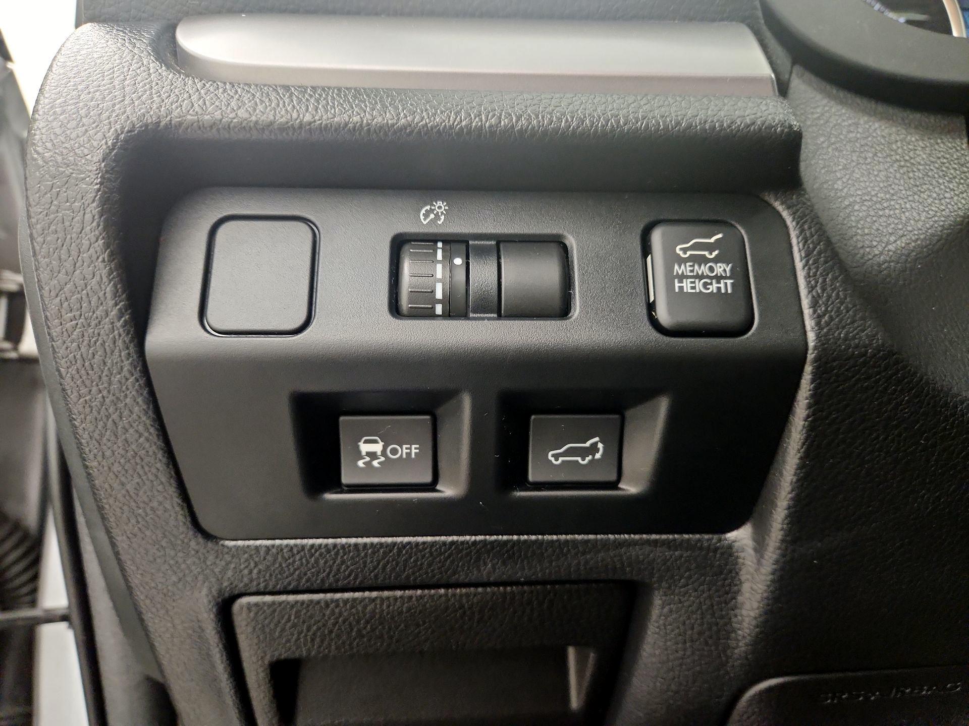 Thumbnail: 2015 Subaru Forester - 13