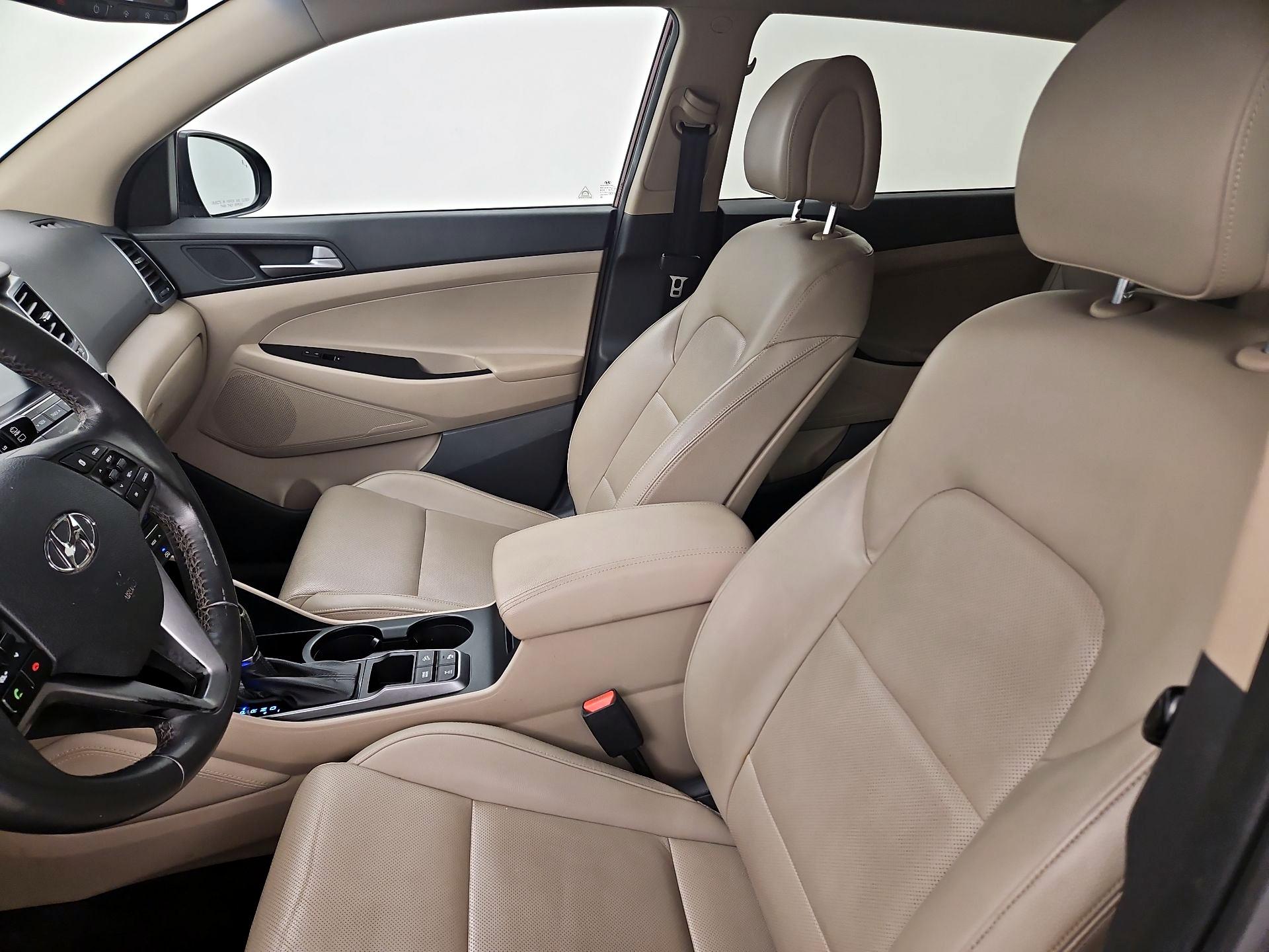 Thumbnail: 2016 Hyundai Tucson - 11