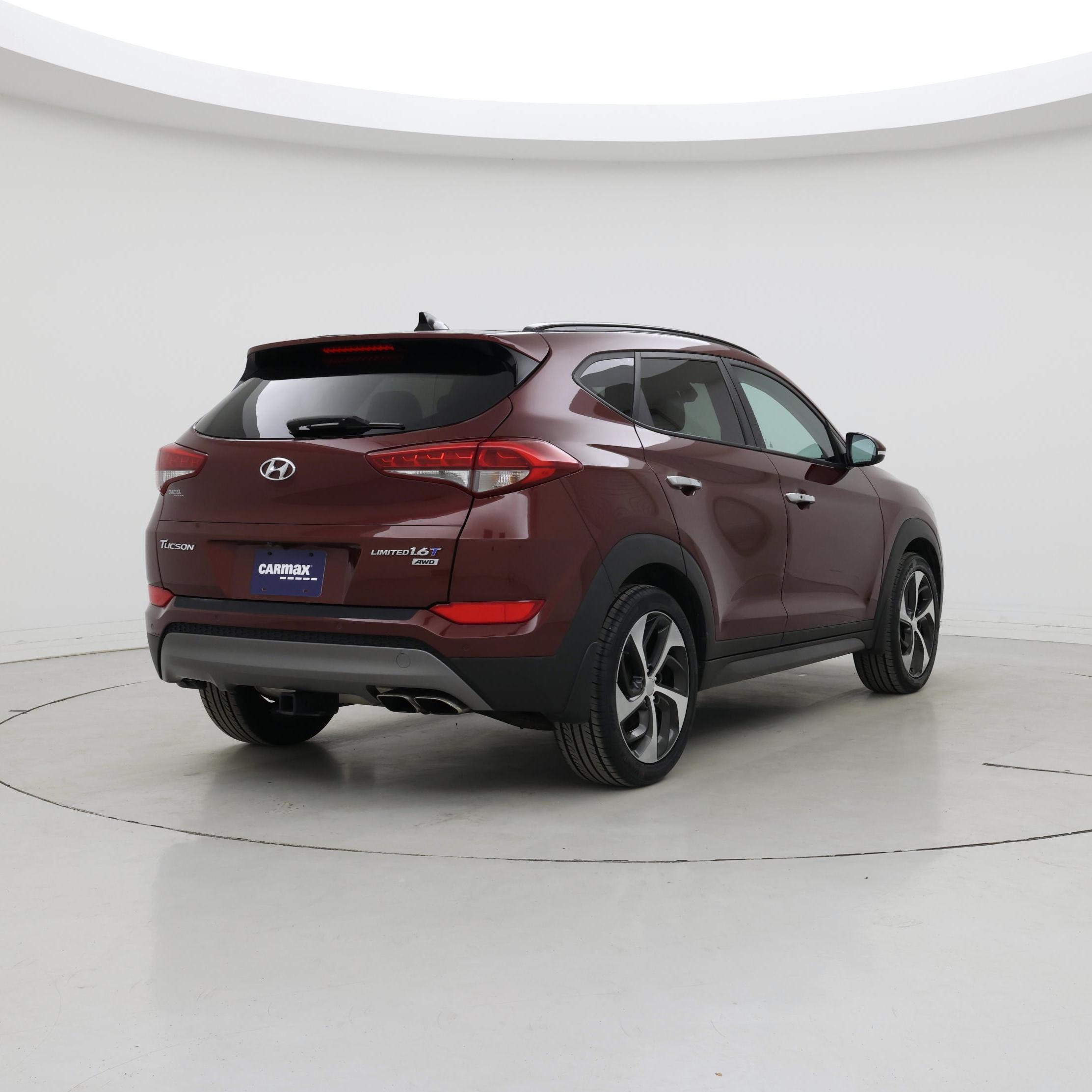 Thumbnail: 2016 Hyundai Tucson - 8