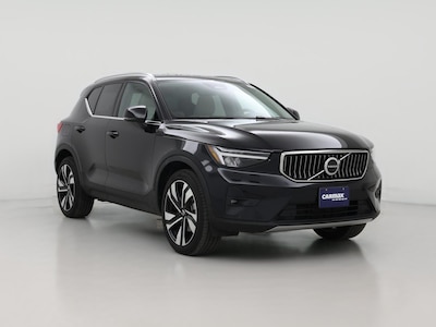 2023 Volvo XC40 B5 Plus Bright Theme