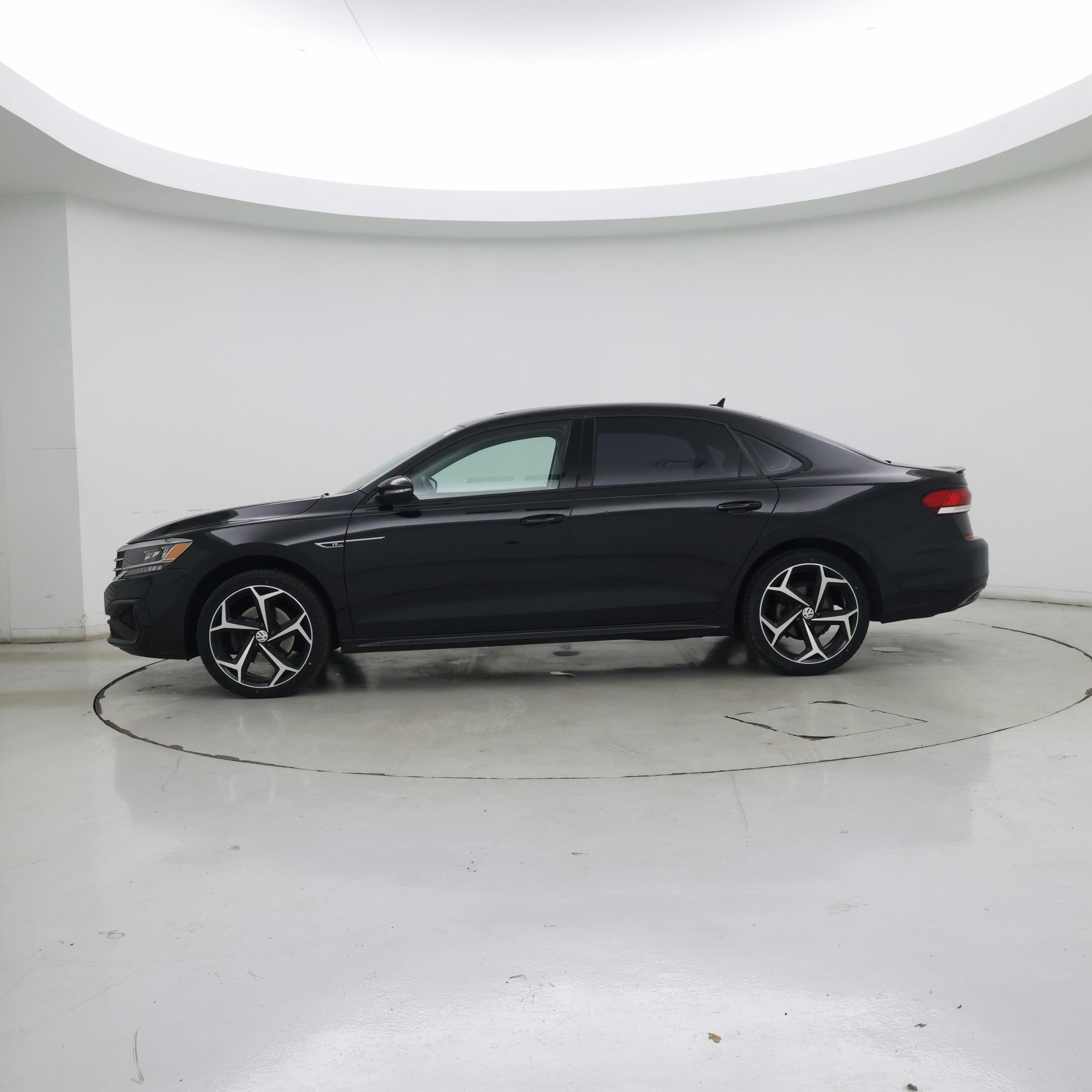 Thumbnail: 2020 Volkswagen Passat - 3