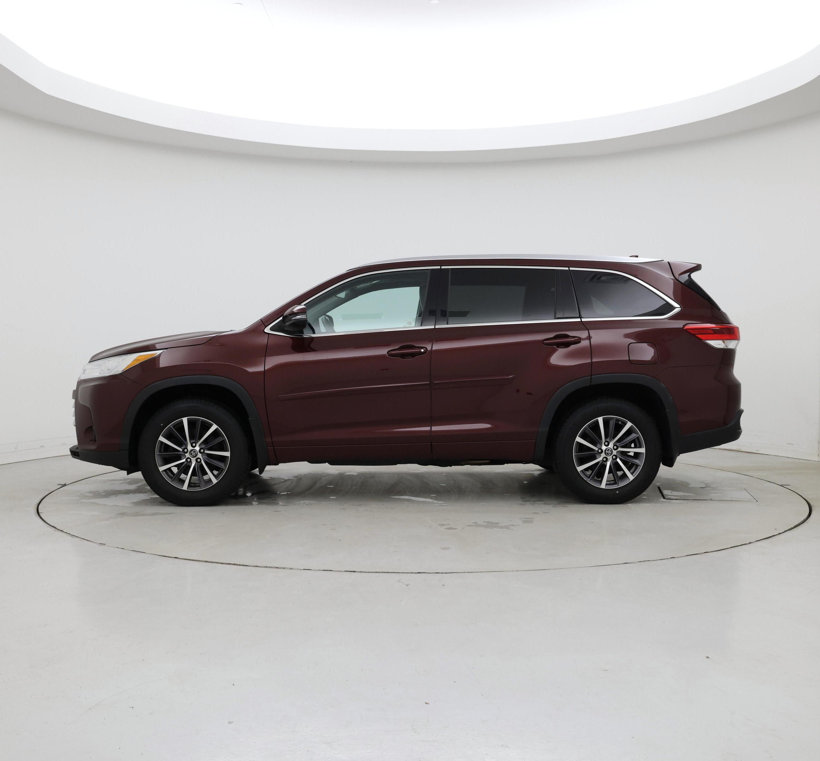 Thumbnail: 2018 Toyota Highlander - 3