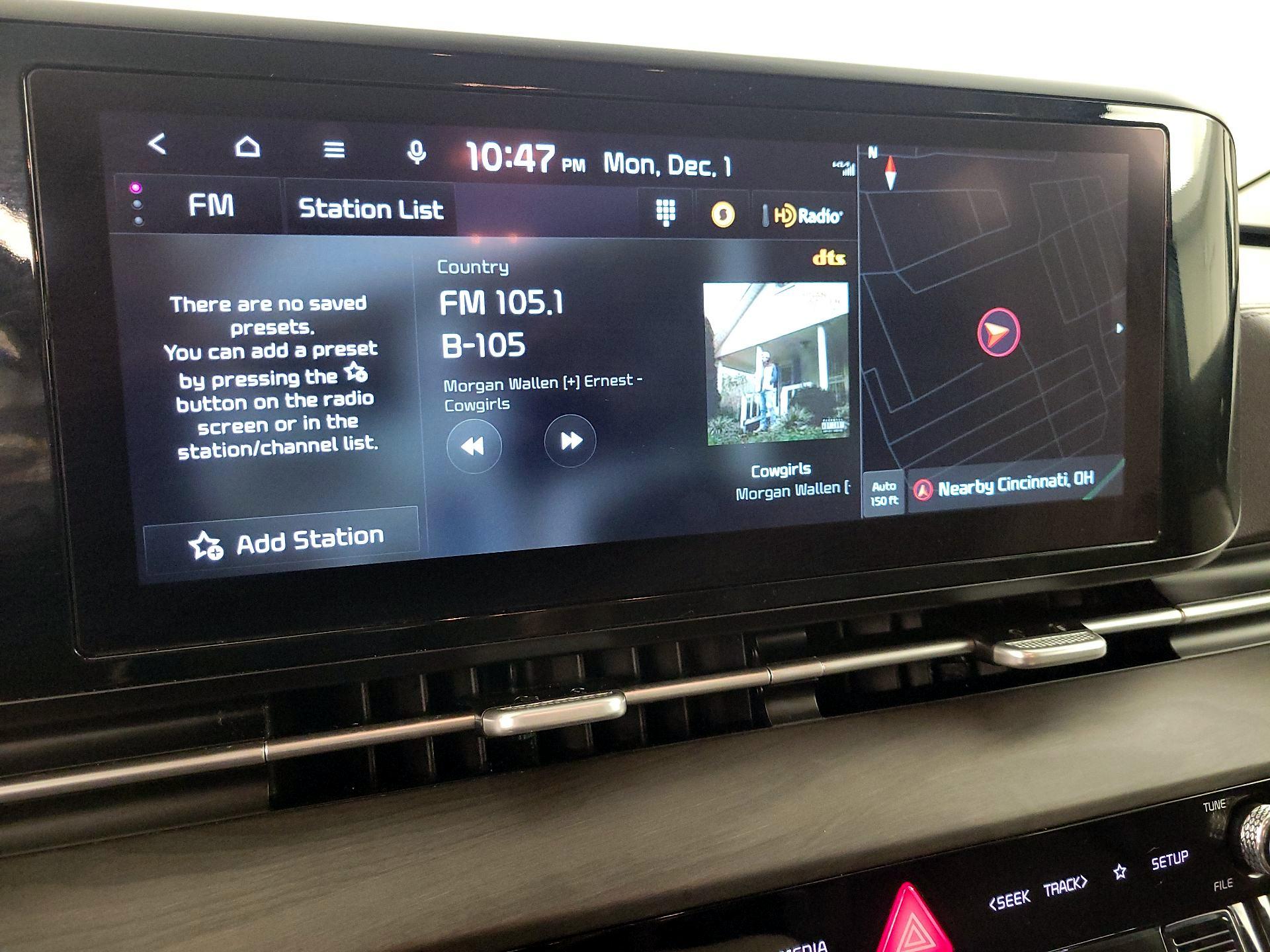 Thumbnail: 2023 Kia Carnival - 16