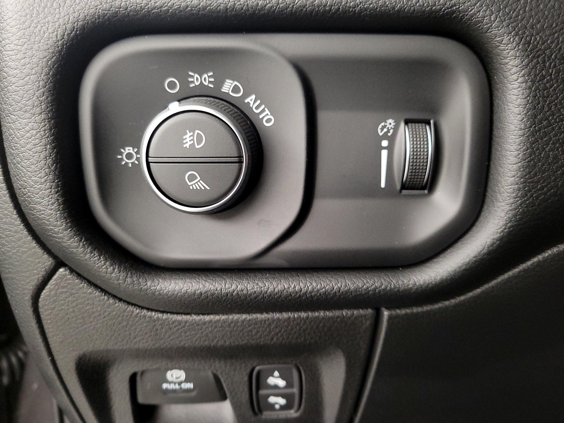 Thumbnail: 2022 RAM 1500 - 13