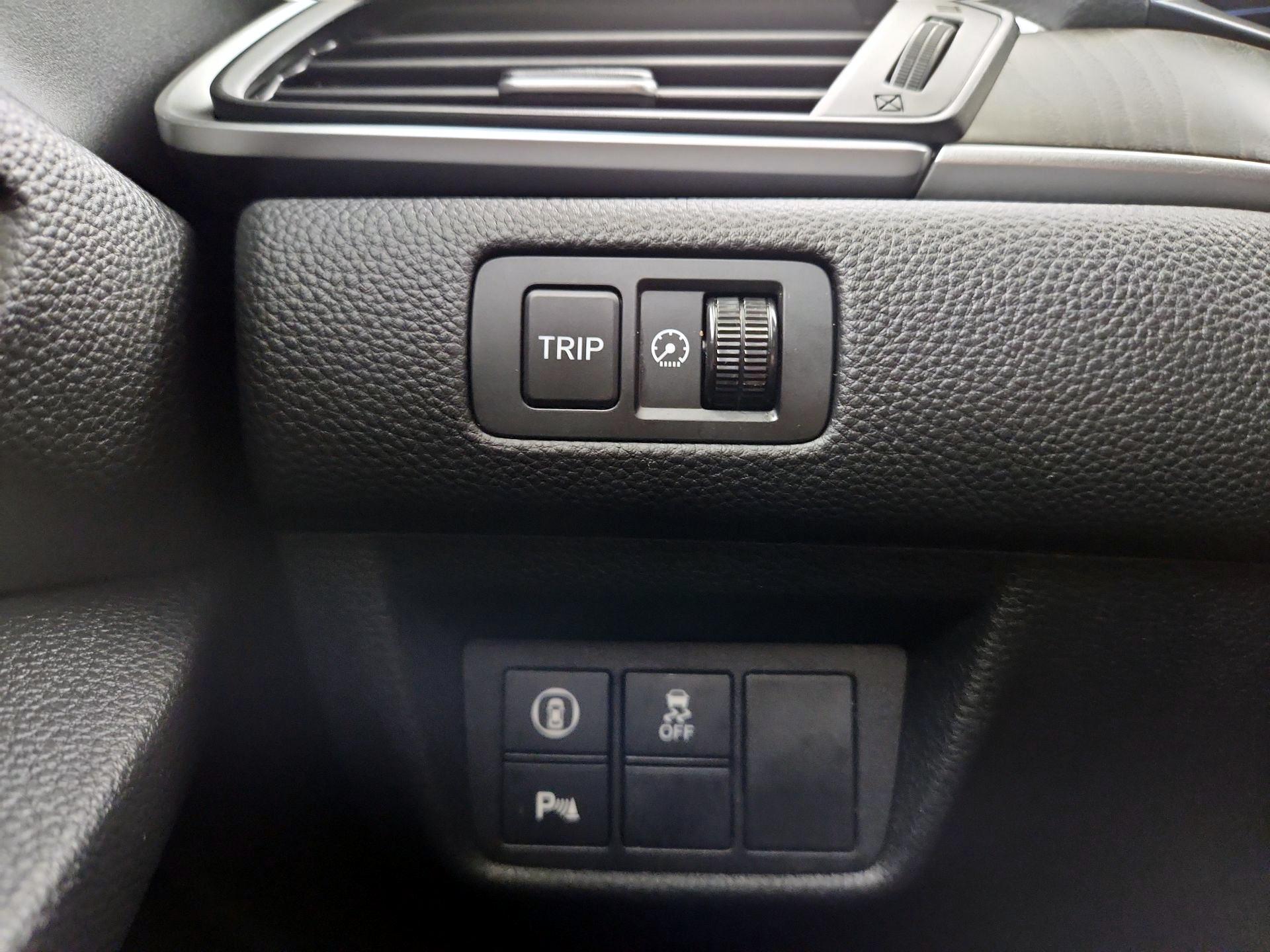 Thumbnail: 2022 Honda Accord - 13