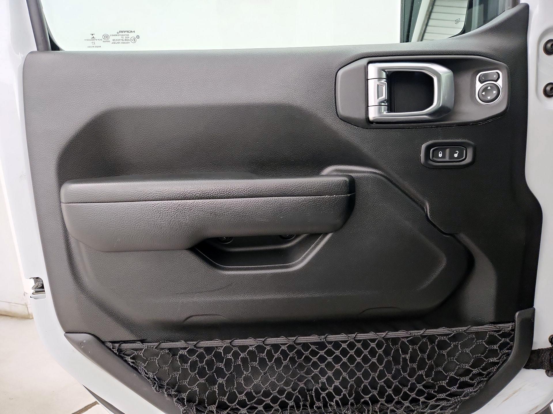 Thumbnail: 2022 Jeep Gladiator - 12