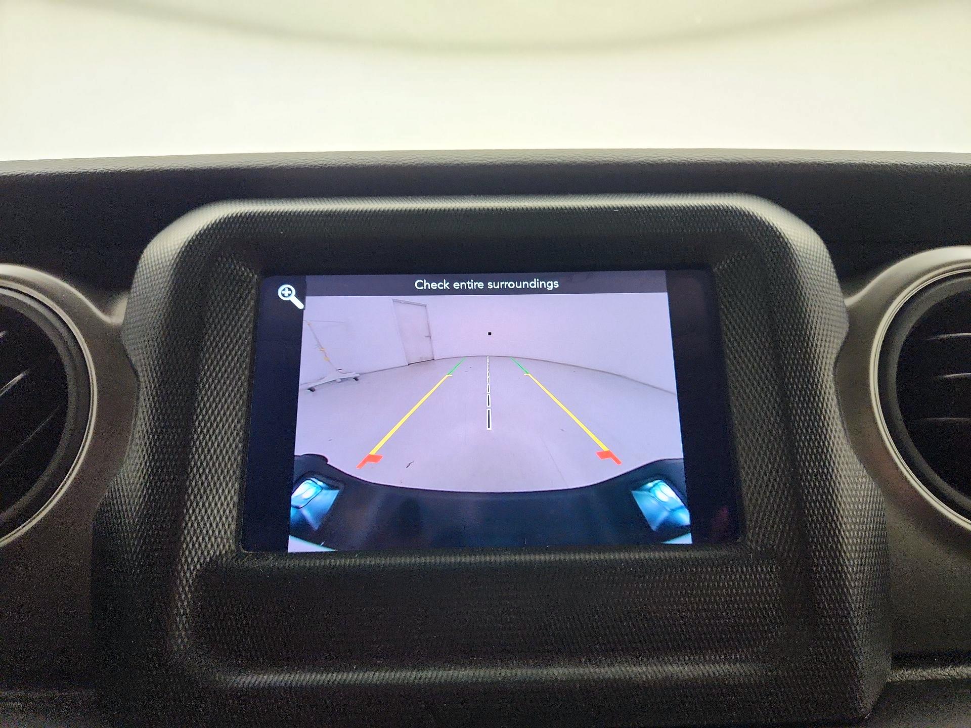 Thumbnail: 2022 Jeep Gladiator - 14