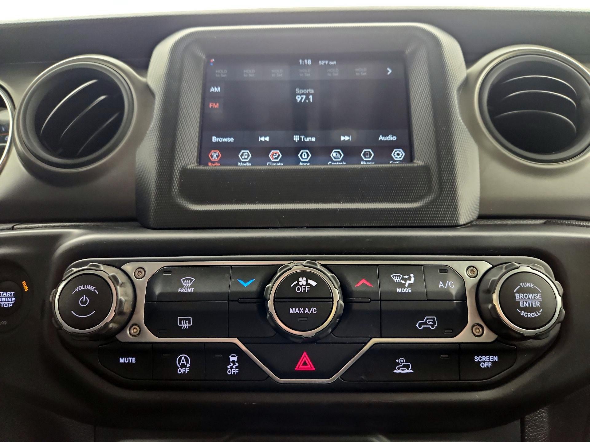 Thumbnail: 2022 Jeep Gladiator - 16