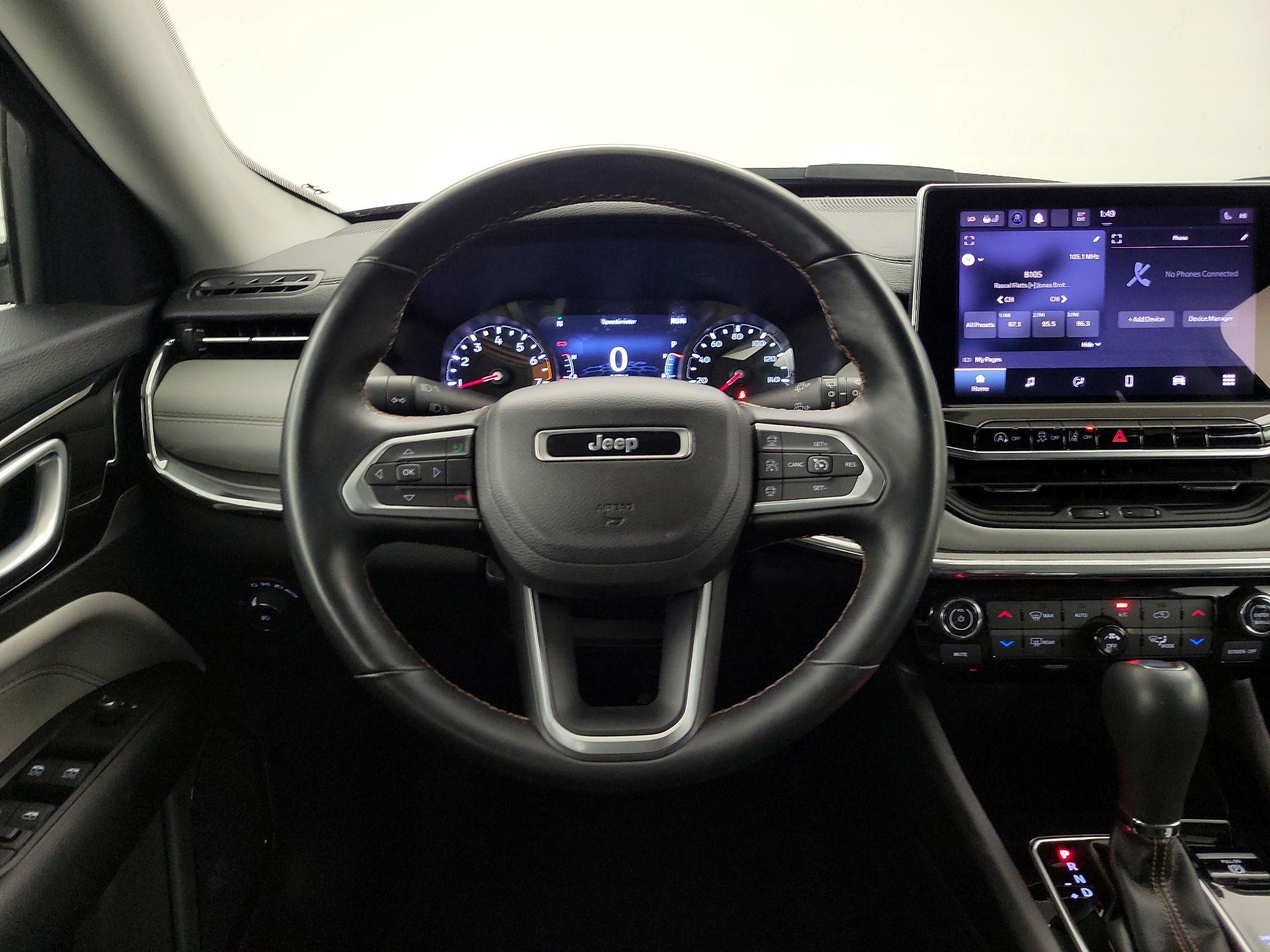 Thumbnail: 2022 Jeep Compass - 10