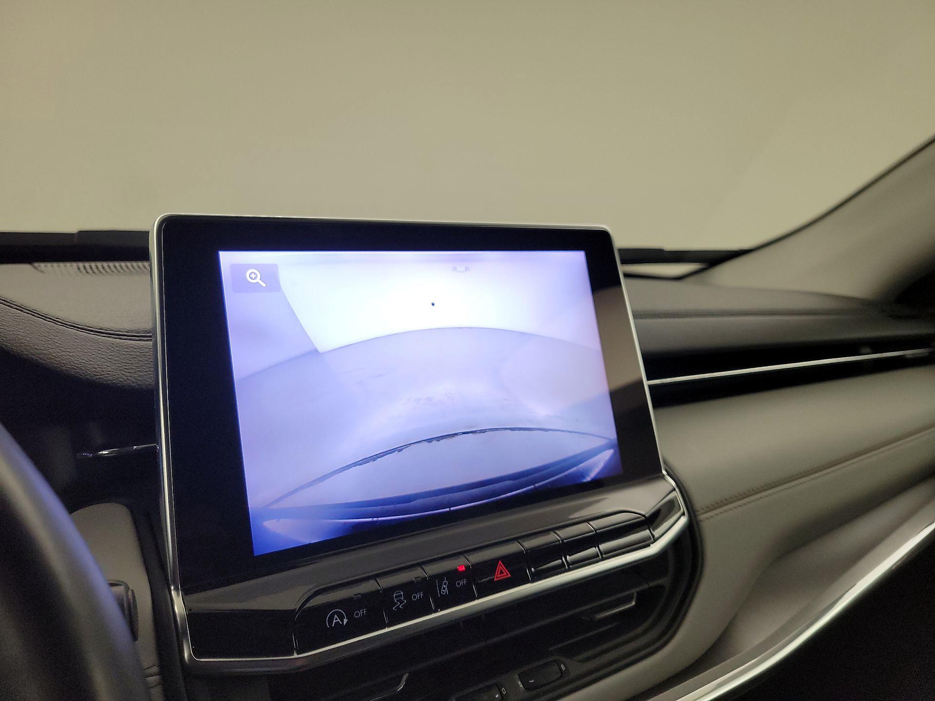 Thumbnail: 2022 Jeep Compass - 14