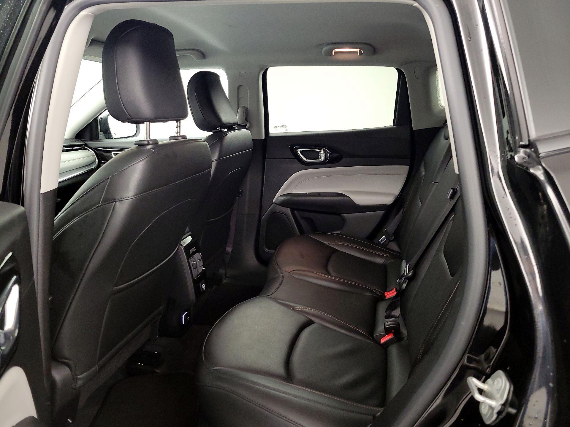 Thumbnail: 2022 Jeep Compass - 18