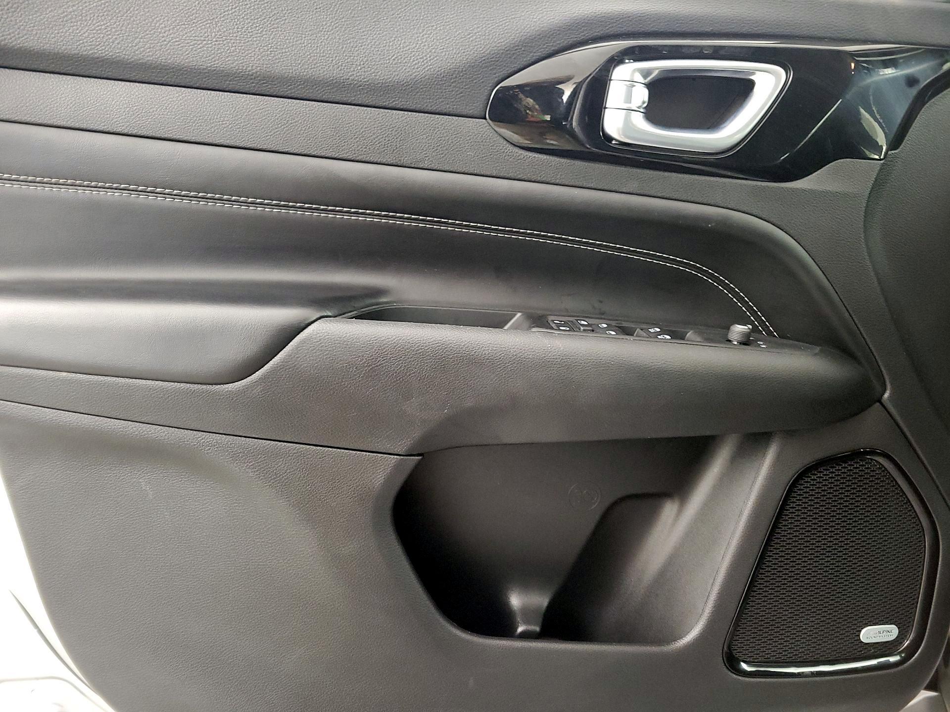 Thumbnail: 2022 Jeep Compass - 12