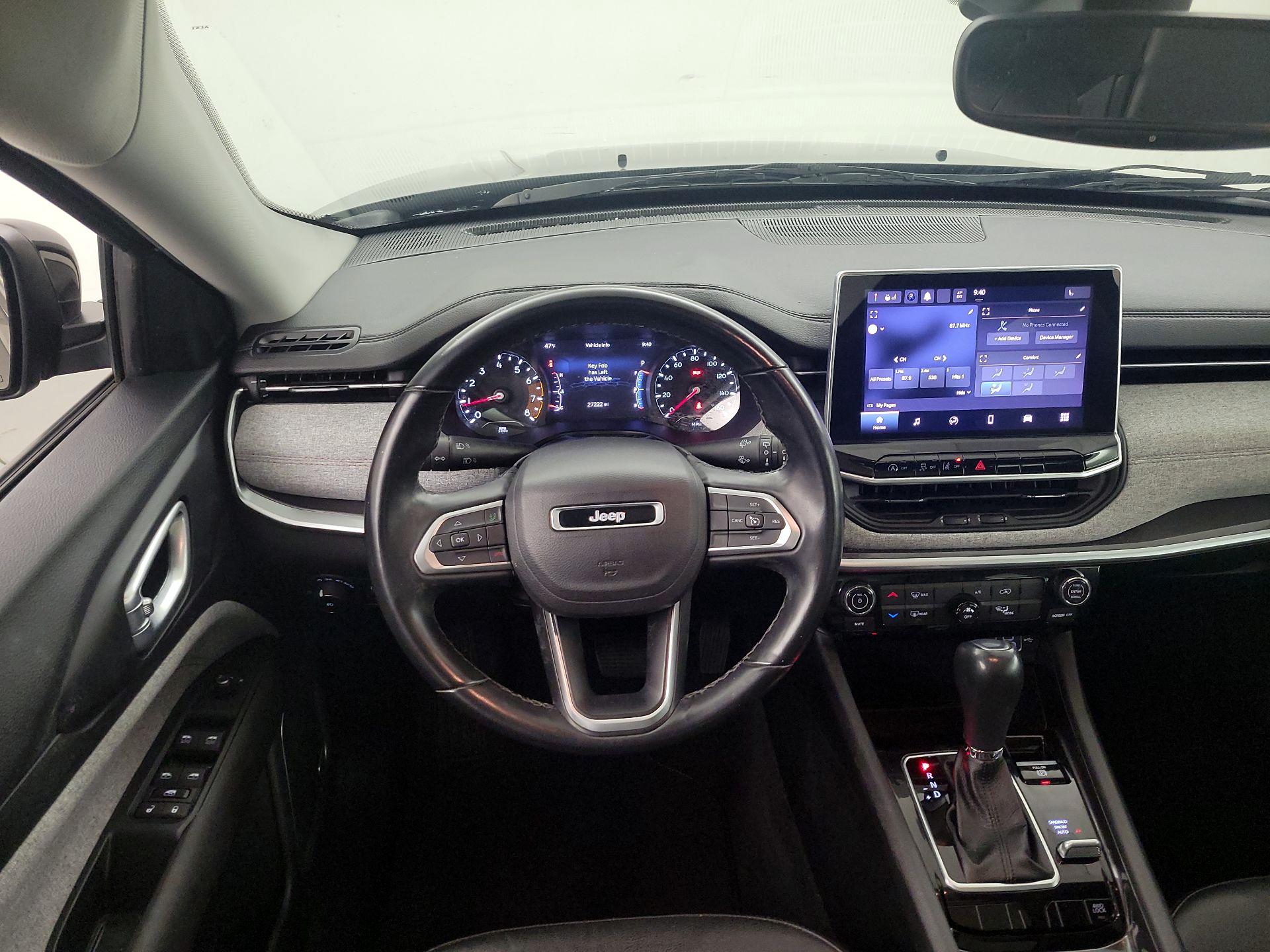 Thumbnail: 2022 Jeep Compass - 10