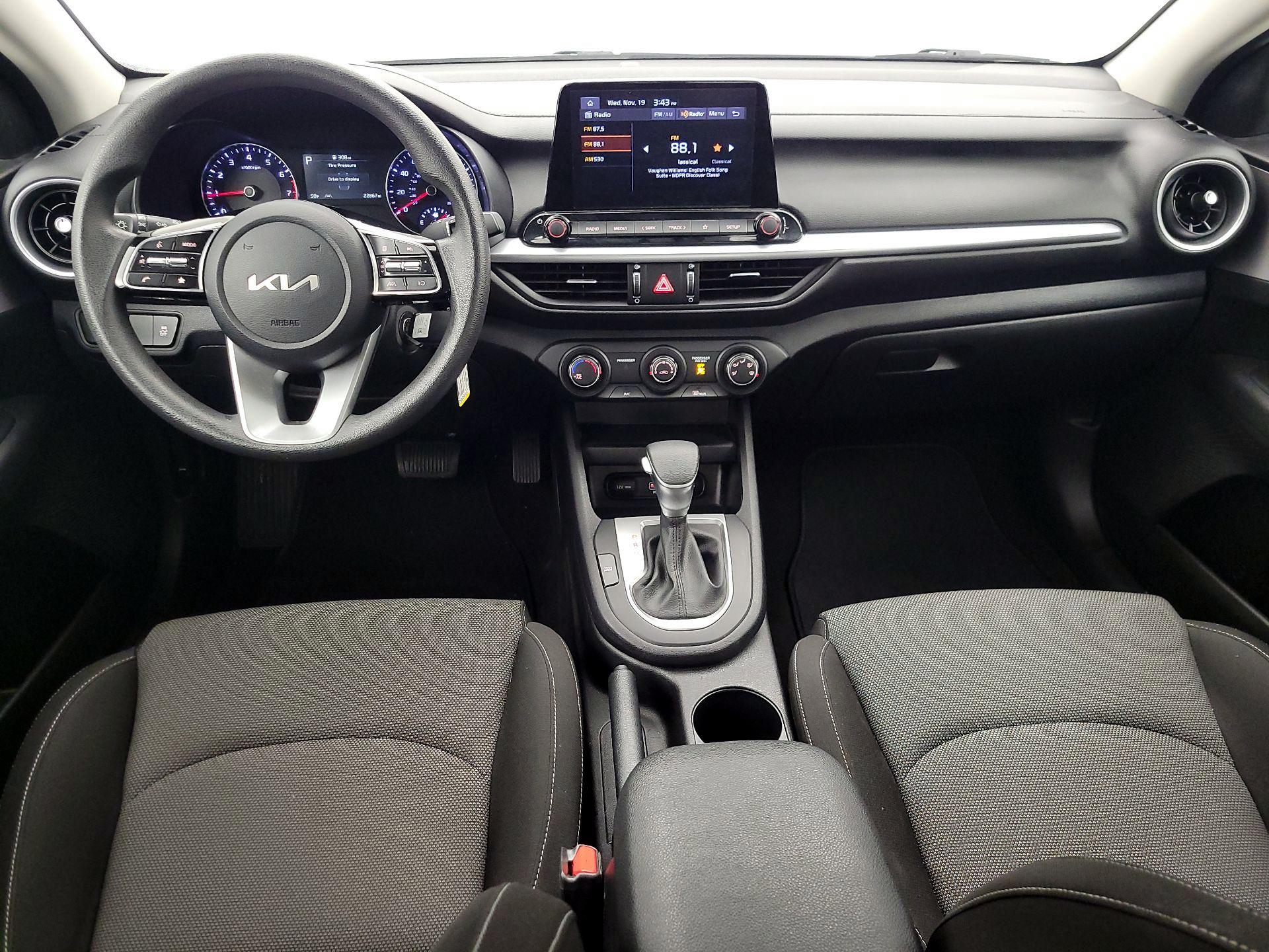 Thumbnail: 2023 Kia Forte - 9