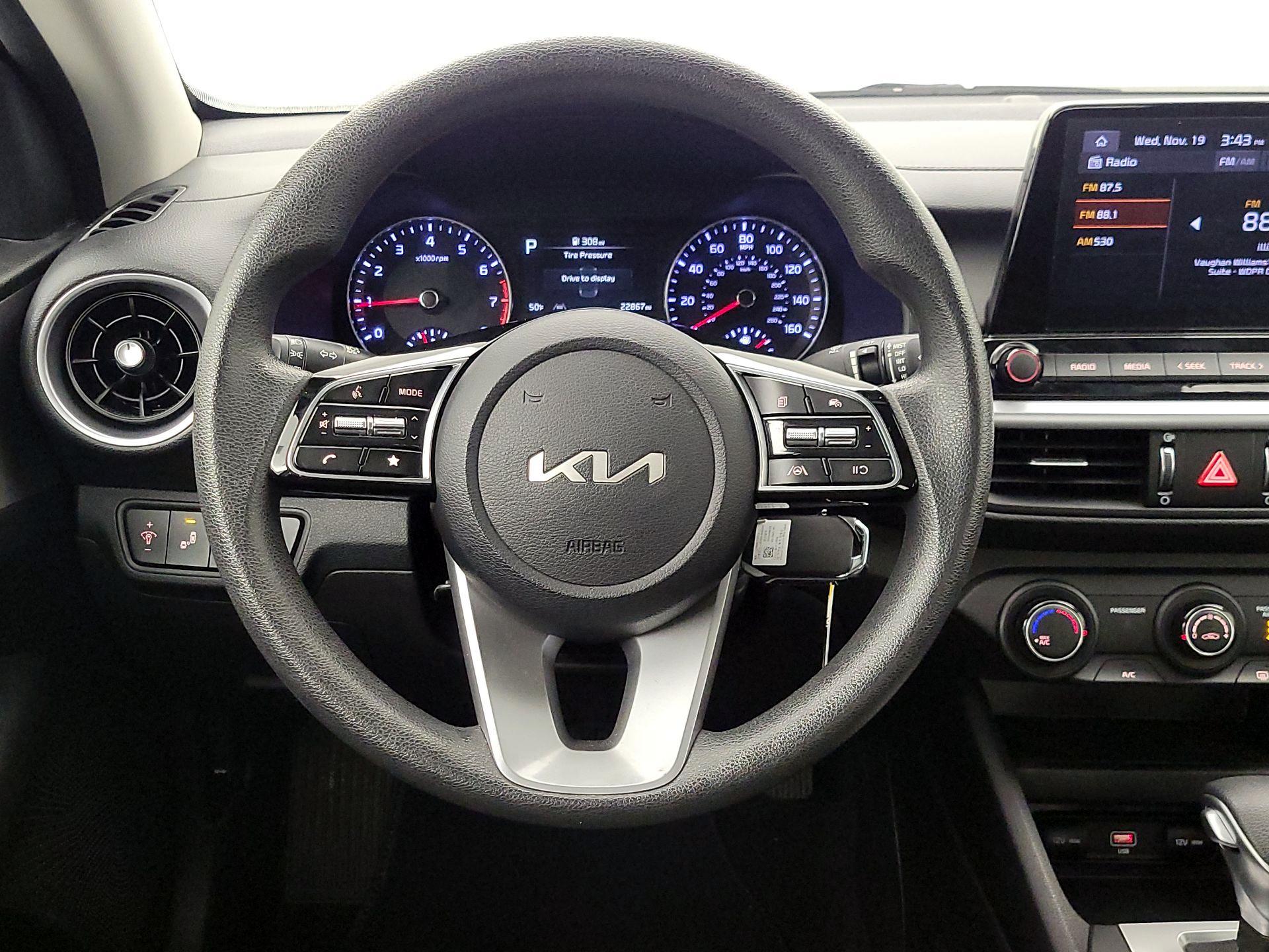 Thumbnail: 2023 Kia Forte - 10