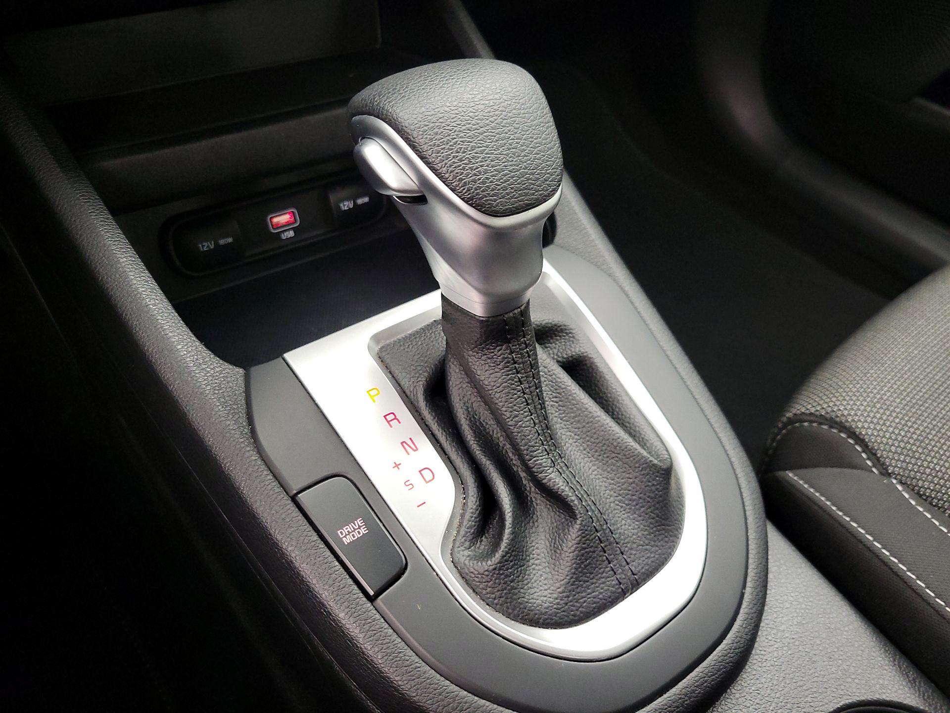 Thumbnail: 2023 Kia Forte - 17