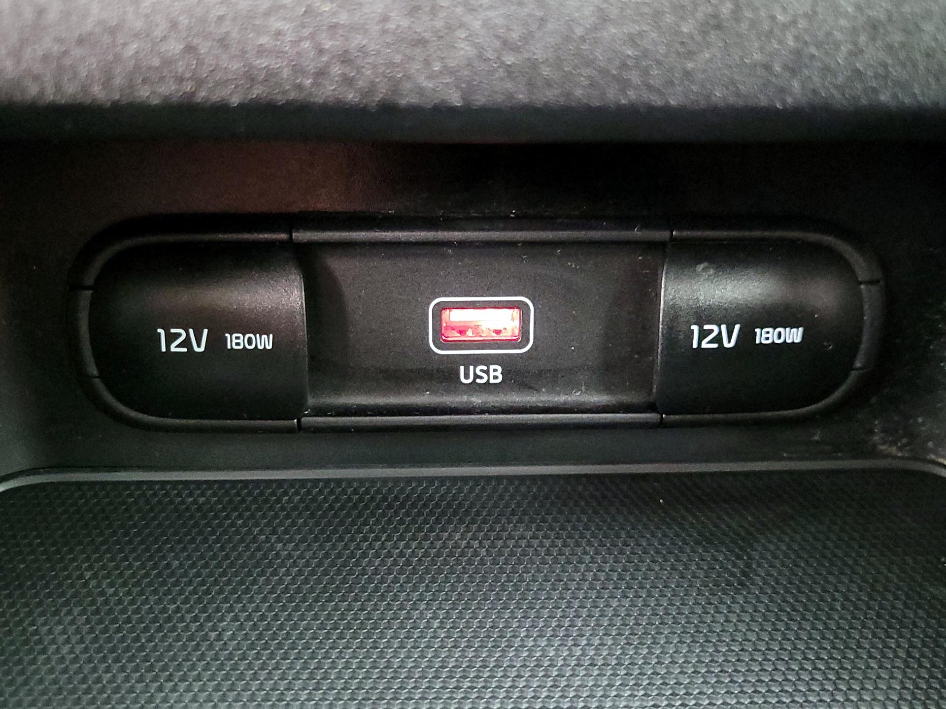 Thumbnail: 2023 Kia Forte - 18