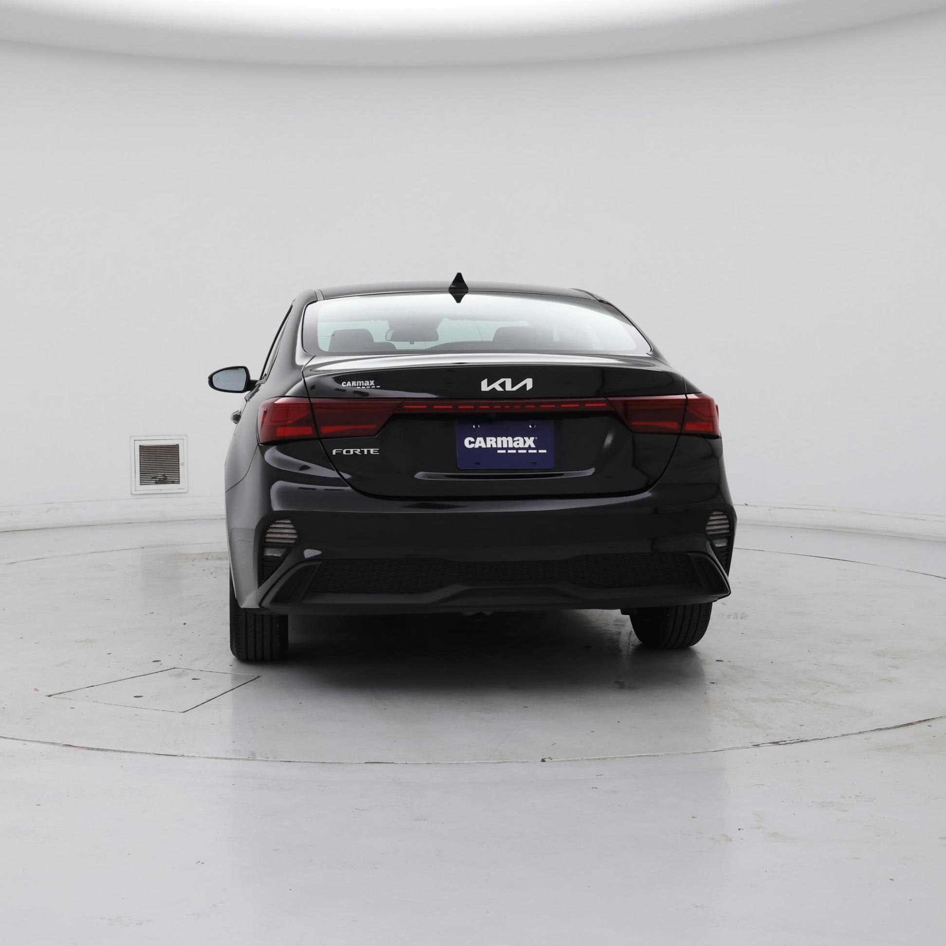 Thumbnail: 2023 Kia Forte - 6