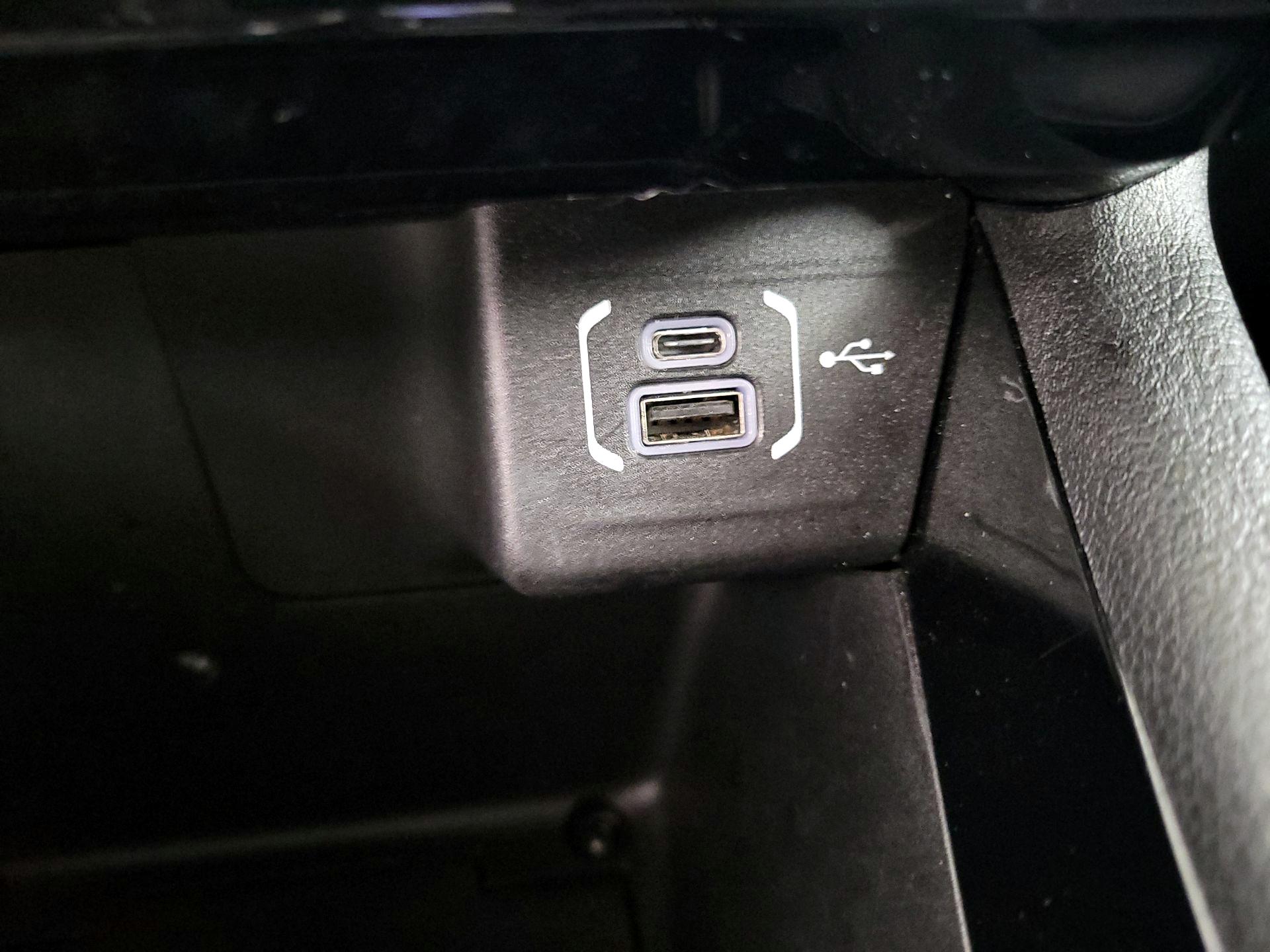 Thumbnail: 2022 Jeep Compass - 18